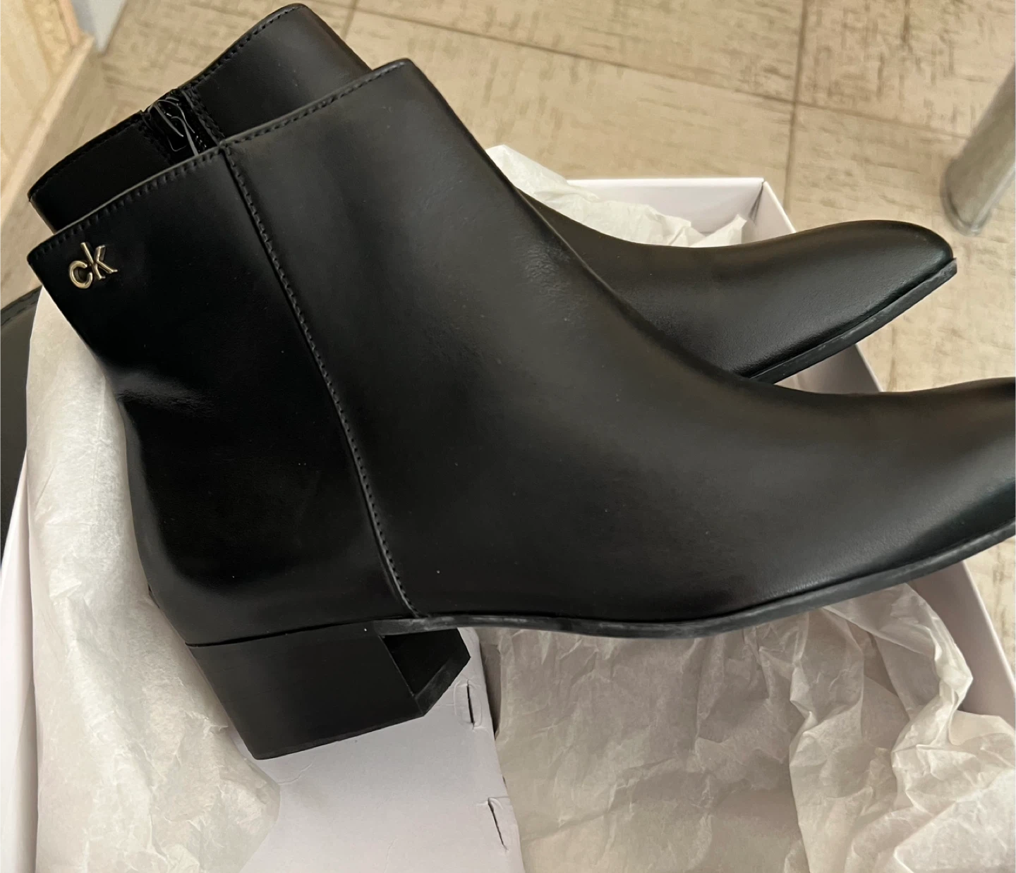 Calvin Klein Jipsy Soft Black Ankle Boots - Size 8M - photo 3