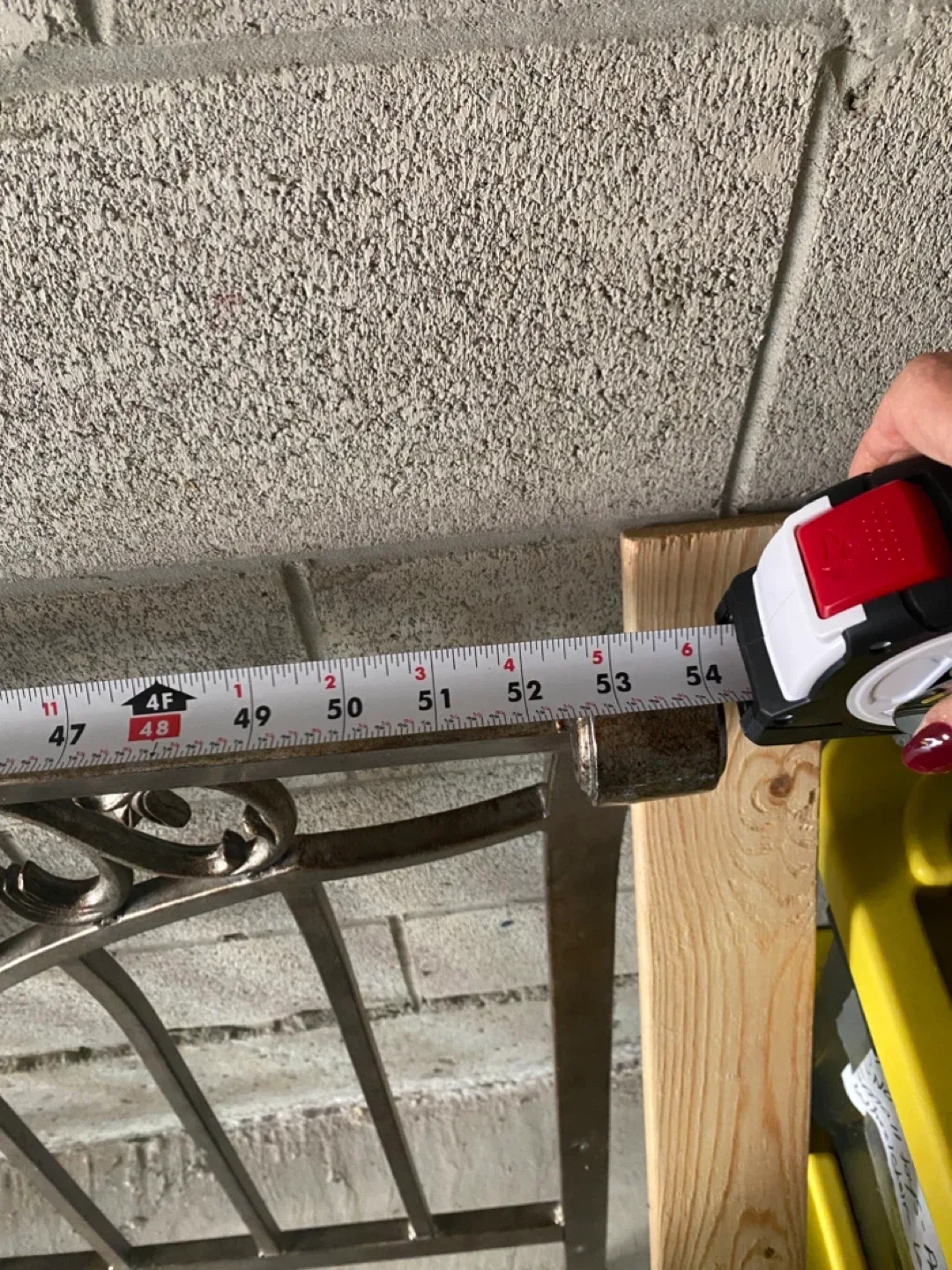 Beautiful Brass  bed ,  size Double  with Design image indicator(6)