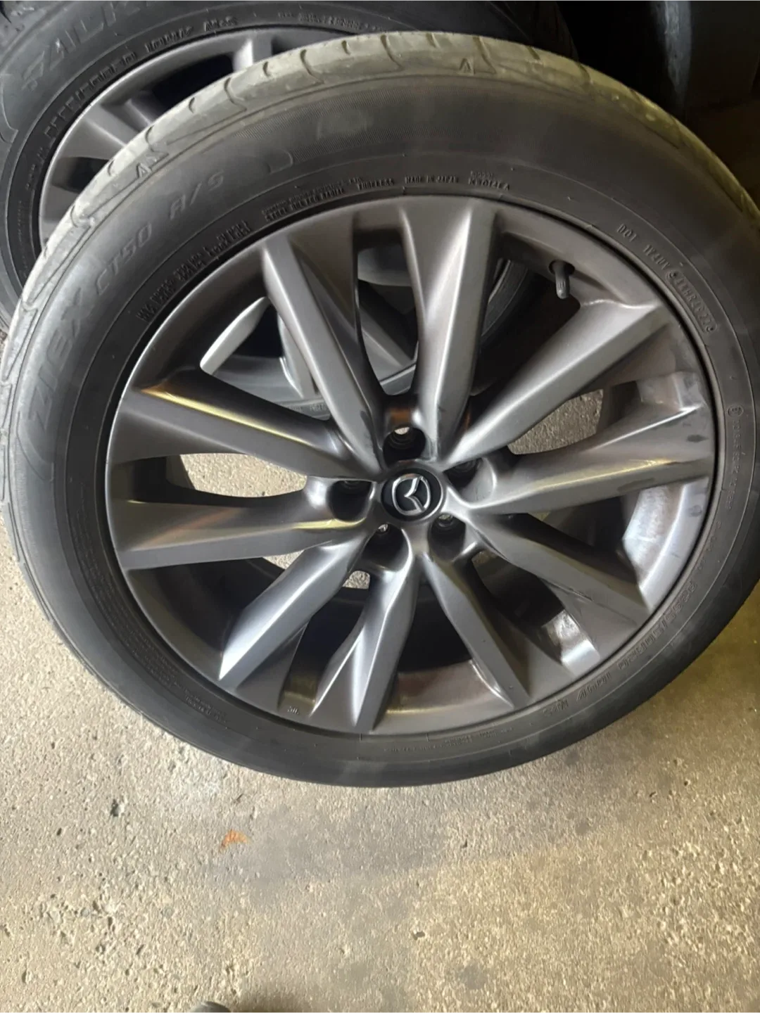 Mazda P255/50R20 Tire & Rim