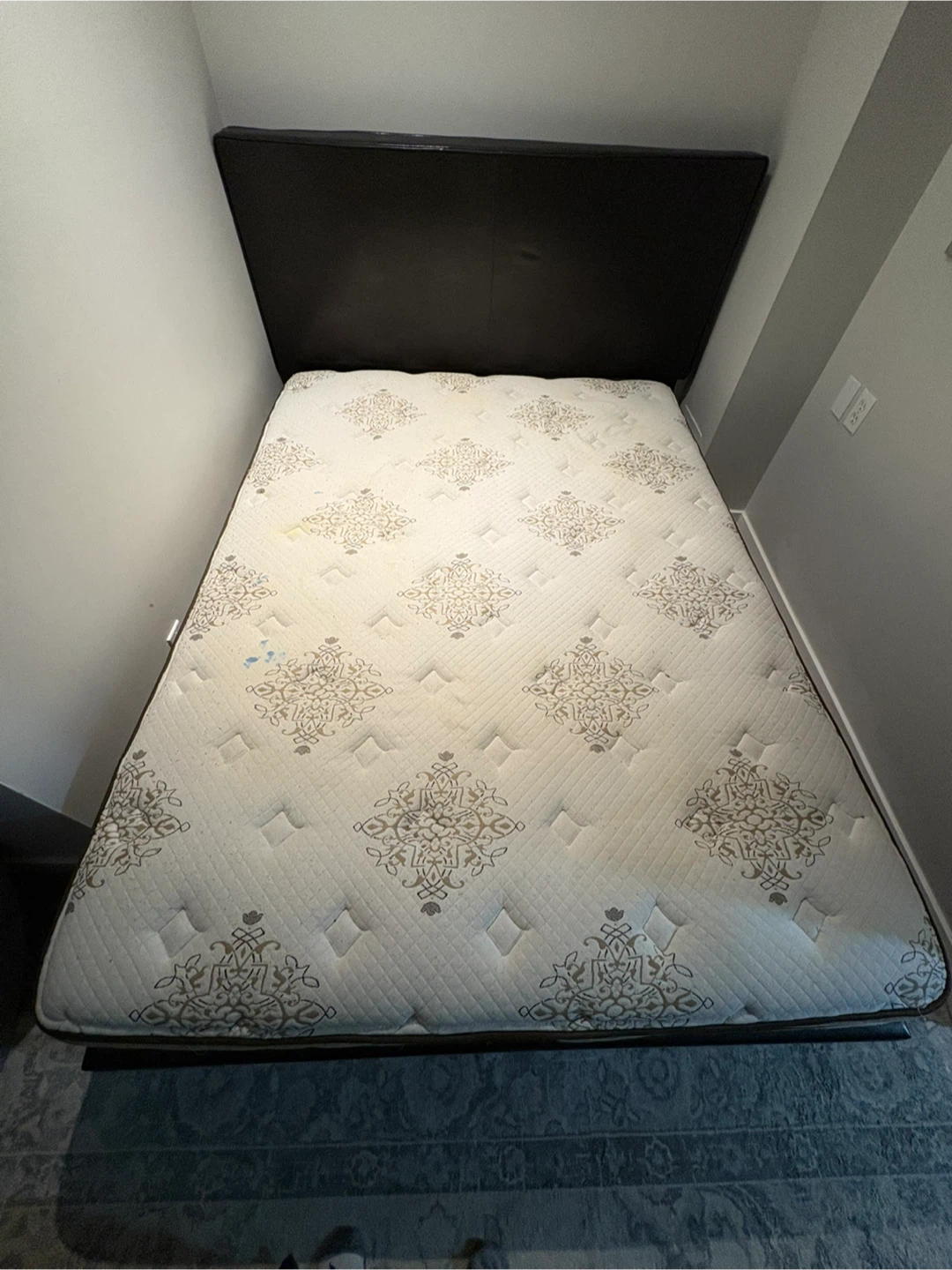 Used Mattress - photo 2