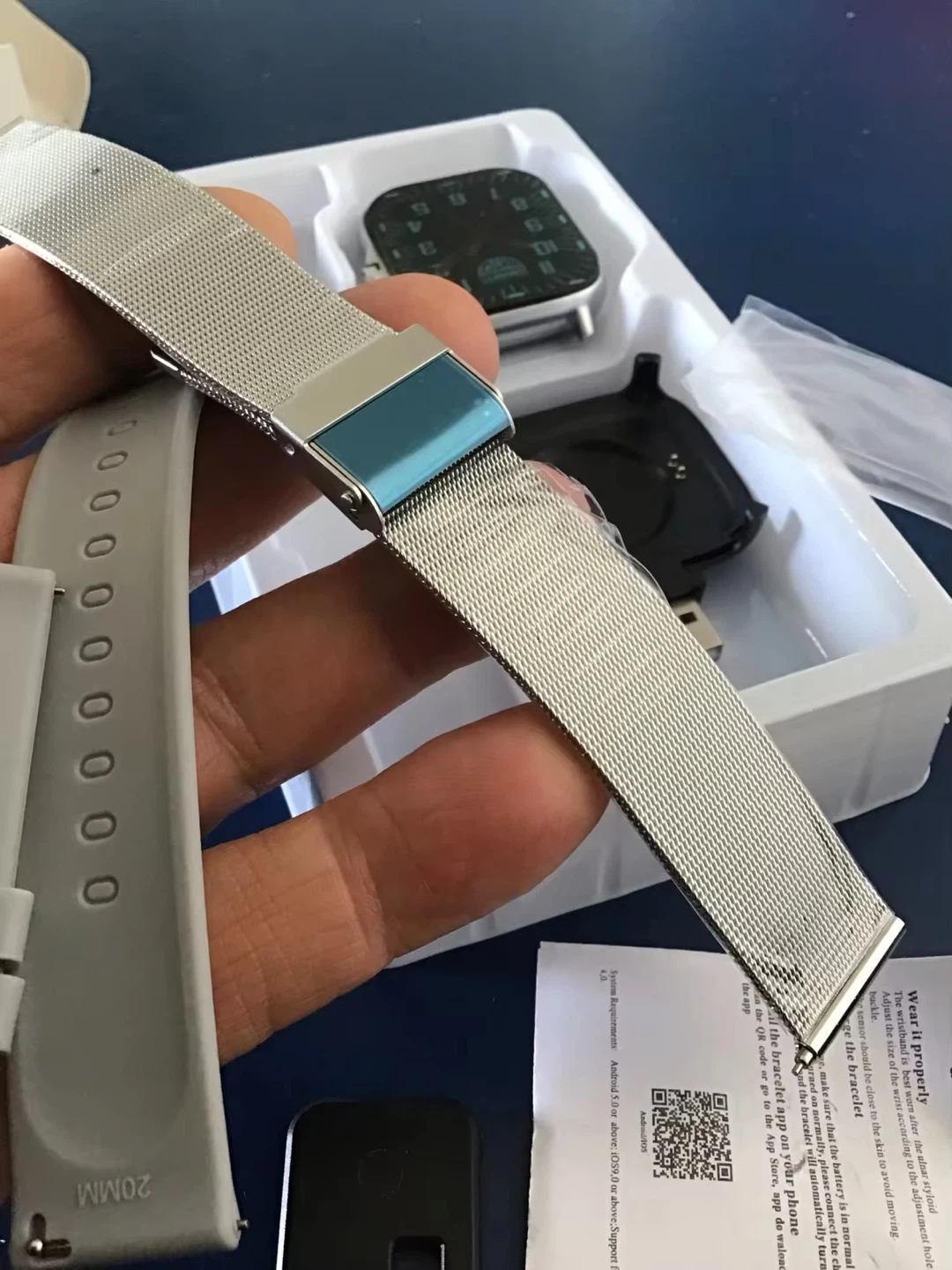 Smart Watch with Silver Mesh Belt, NEW with BT Calling - photo 2