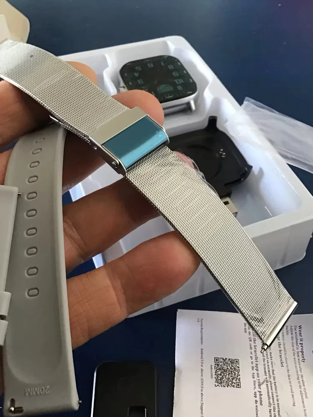 Smart Watch with Silver Mesh Belt, NEW with BT Calling image indicator(2)