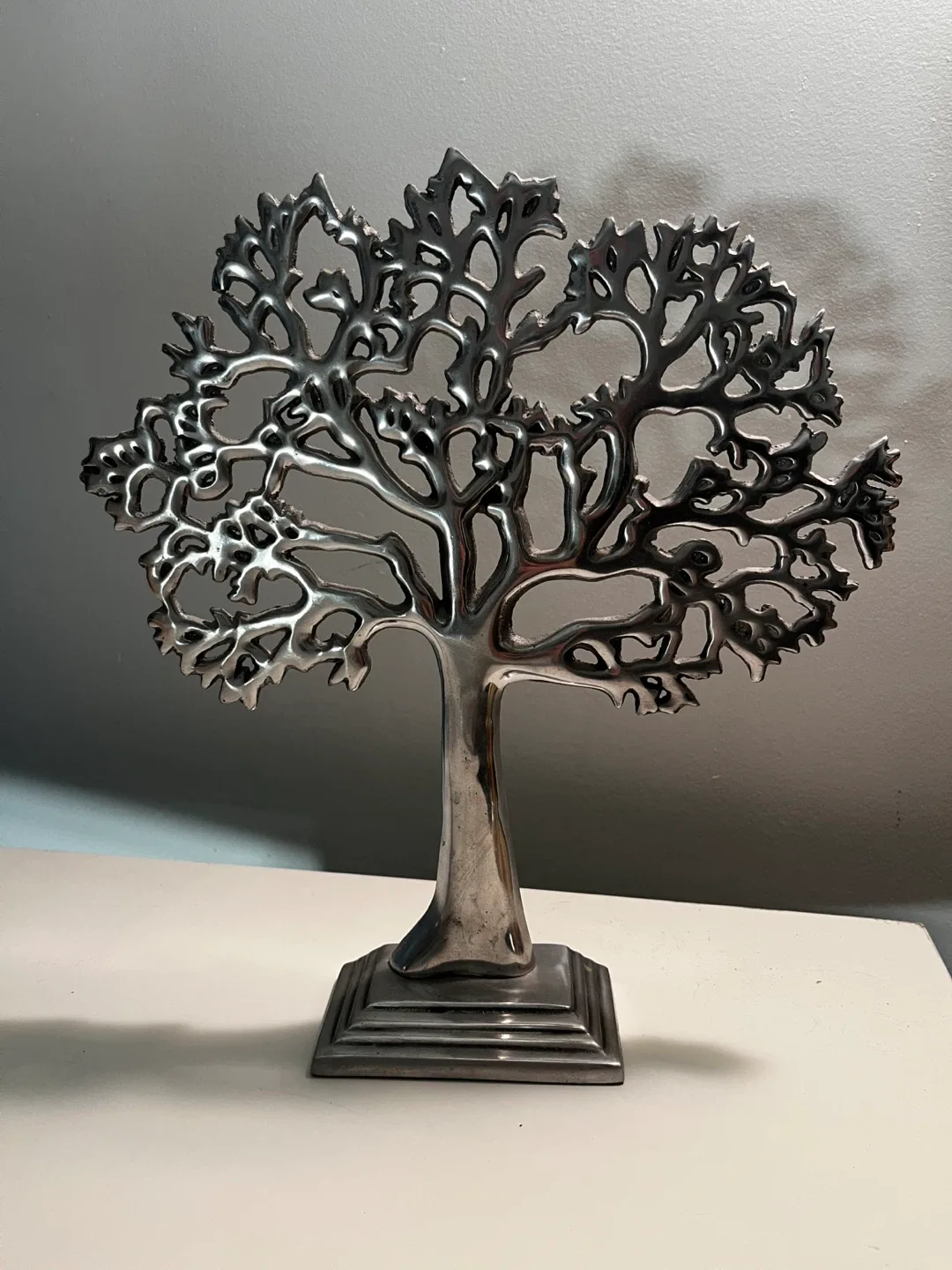 Metal Tree decor