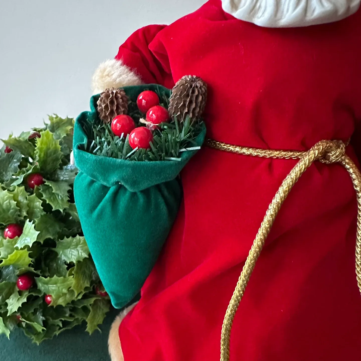 Santa tree or table topper image indicator(4)