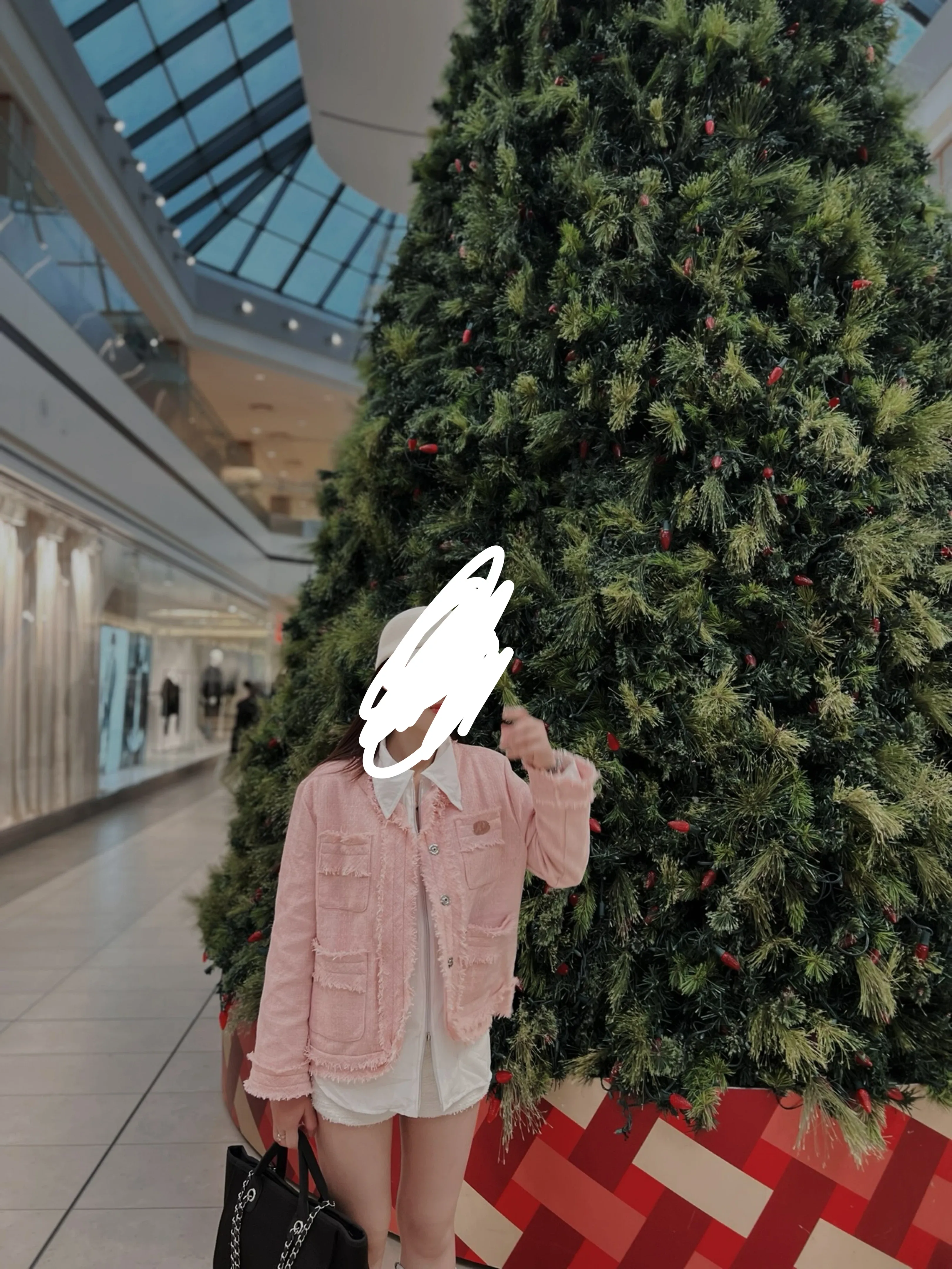 Pink Tweed Jacket image indicator(2)