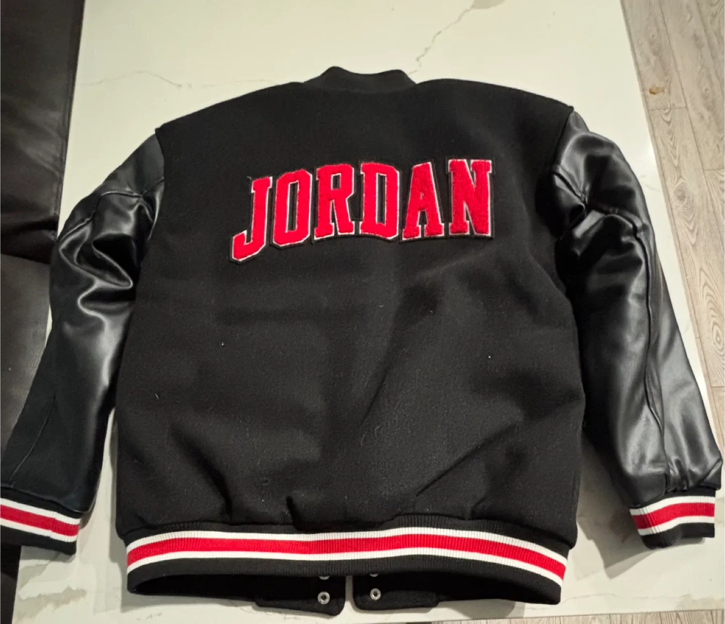 NEW Boys Jordan Varsity Jacket Size M (10/12 Yrs) image indicator(4)