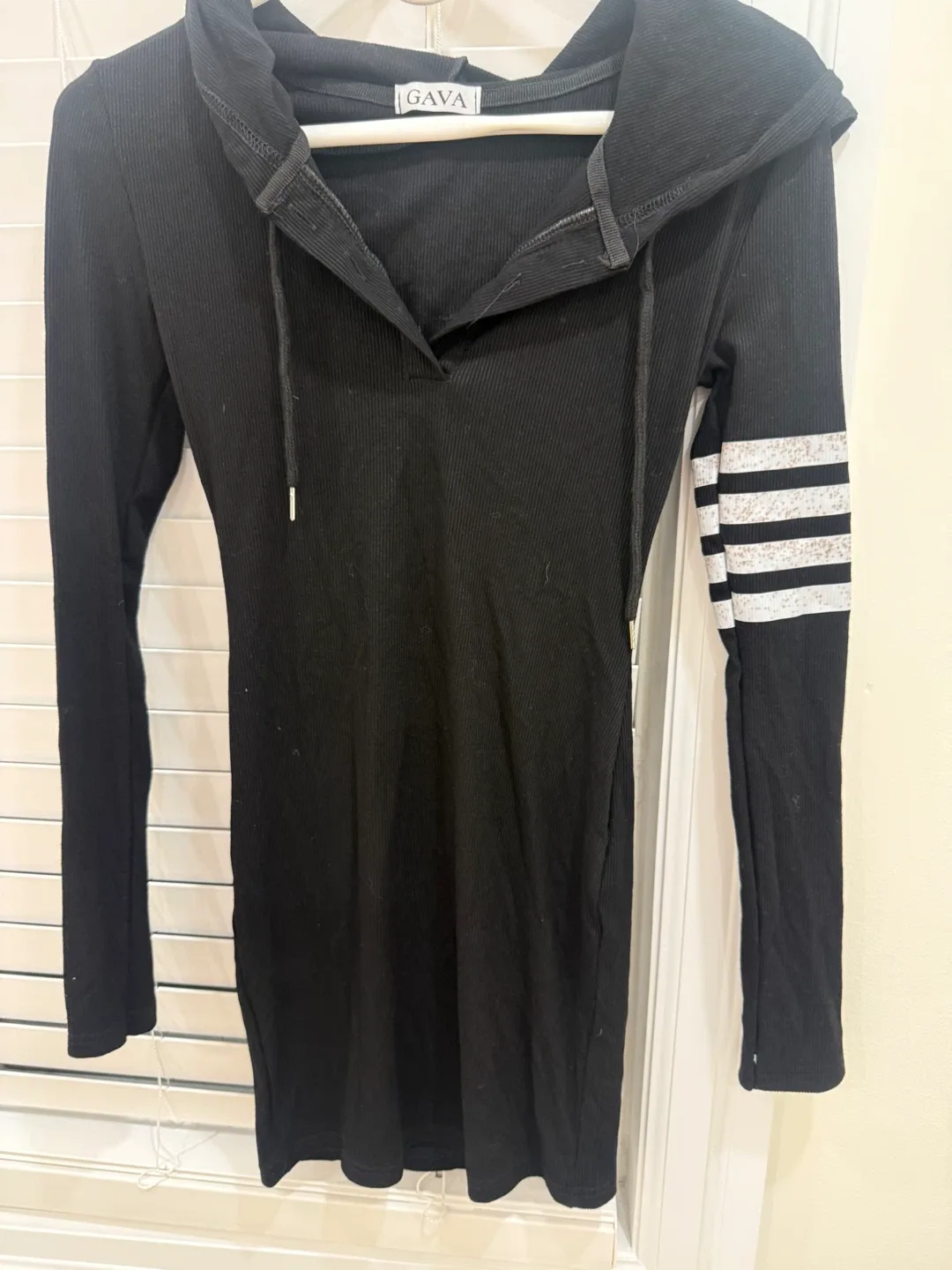 Gava Black Ribbed Hoodie Dress