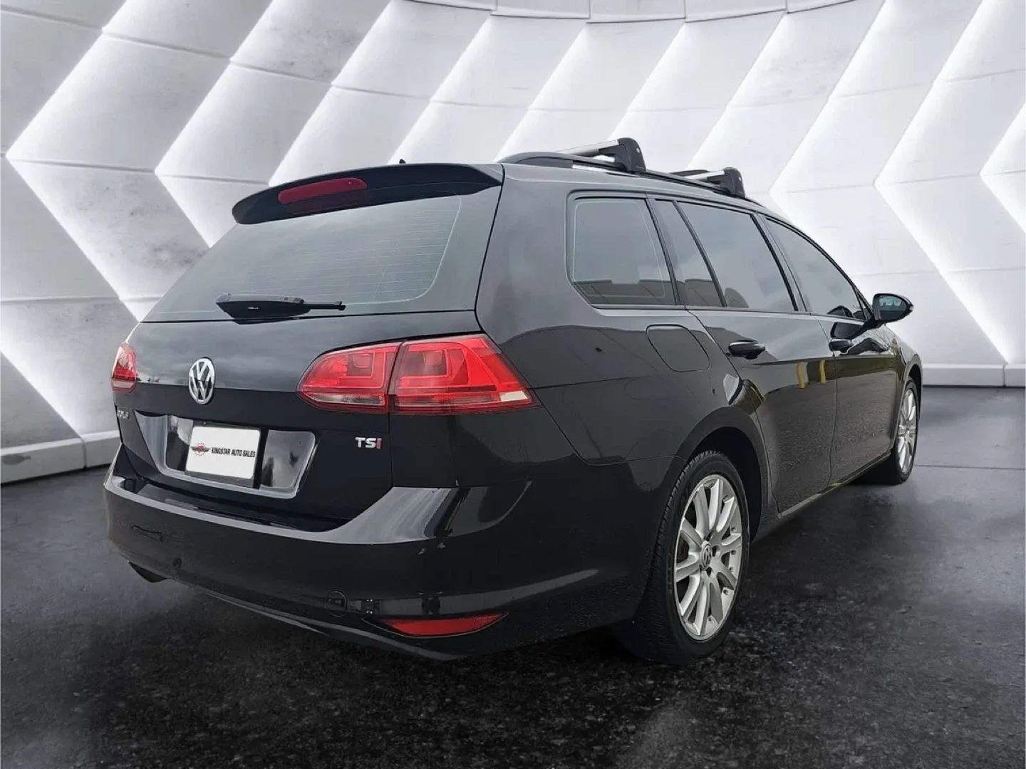 2017 Volkswagen Golf SportWagon - Black image indicator(3)