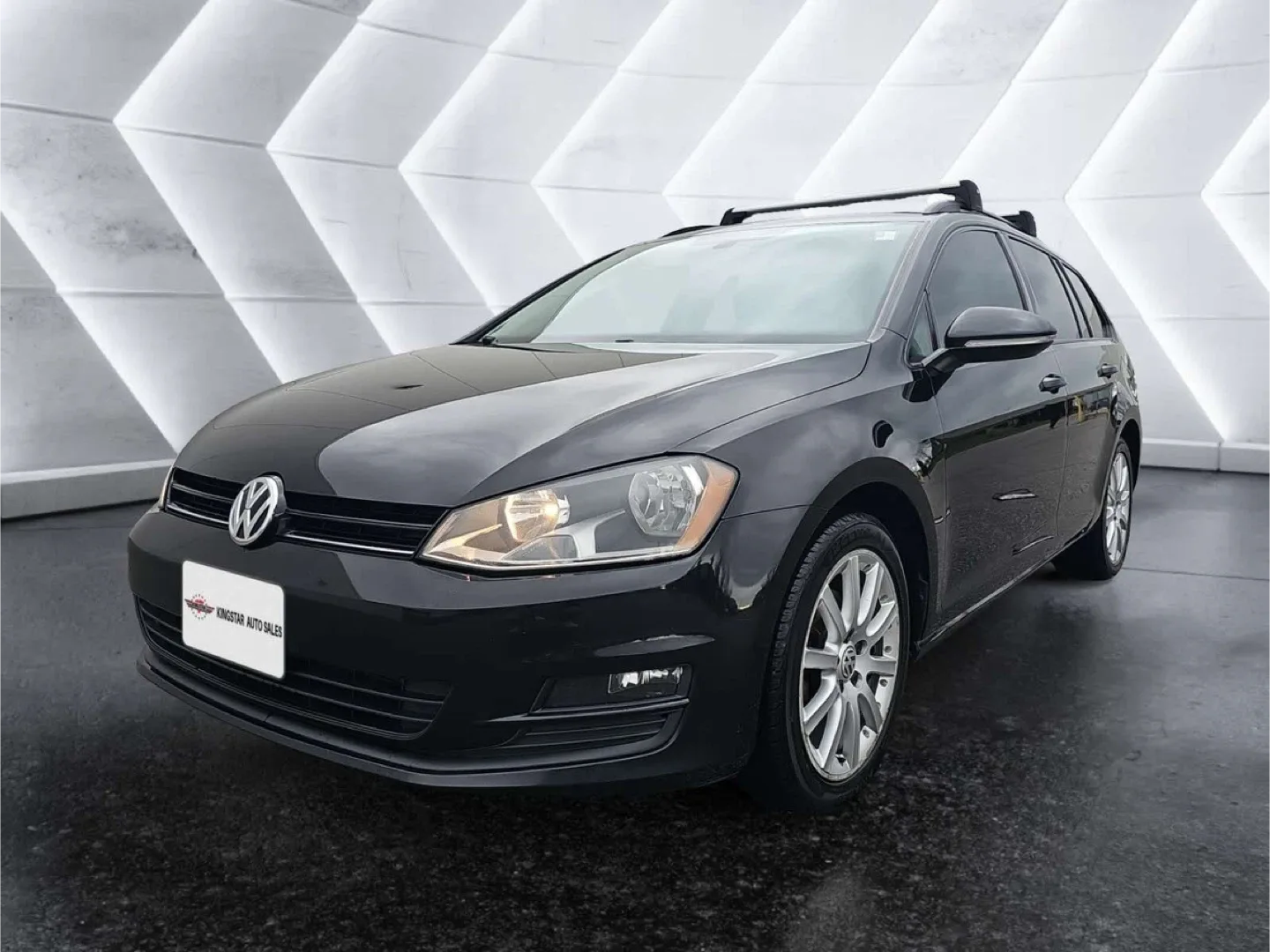 2017 Volkswagen Golf SportWagon - Black