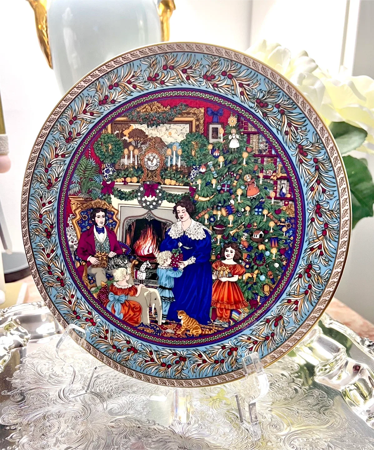 Royal Worcester Christmas collector plate
