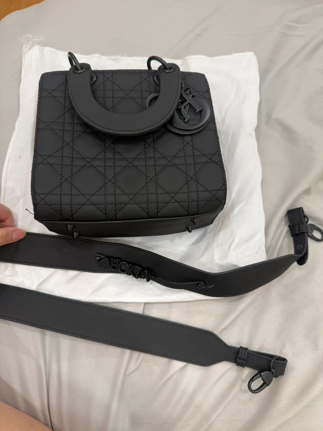 Dior Lady Dior Mini Black image indicator(2)