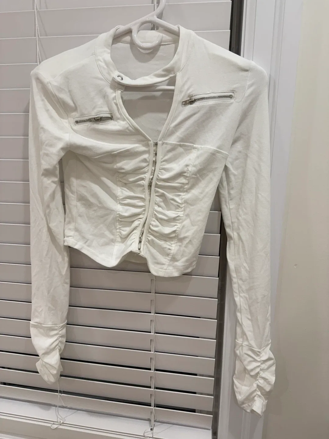 White Long Sleeve Cropped Jacket