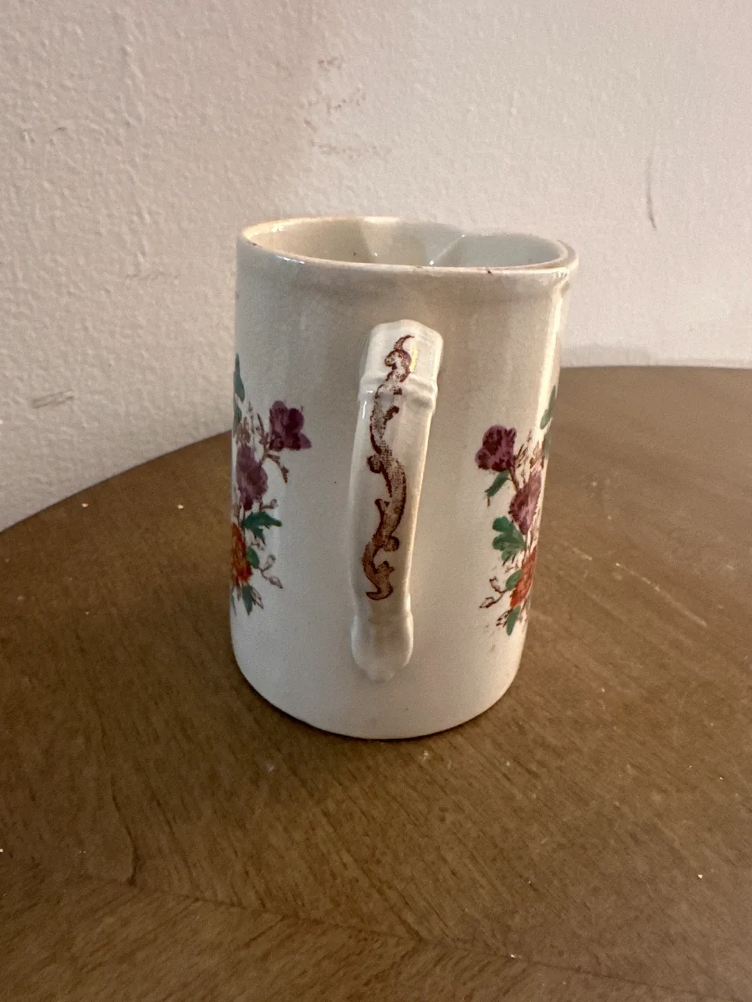 Queen Victoria's Royal Reign Pitcher image indicator(6)