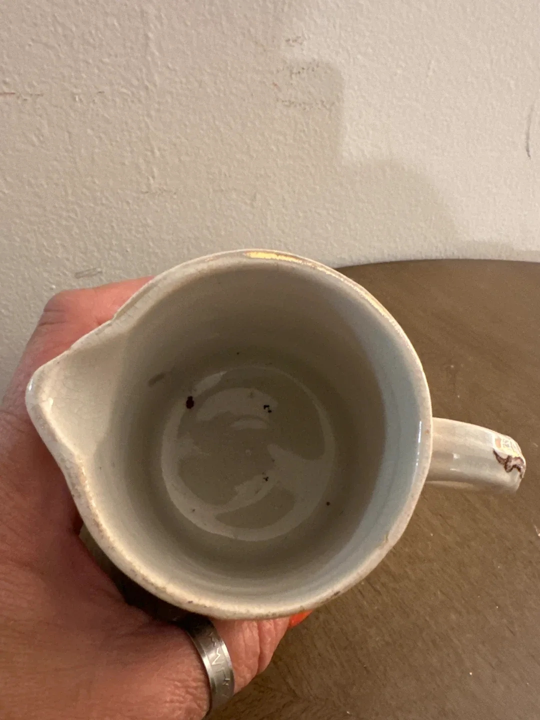 Queen Victoria's Royal Reign Pitcher image indicator(5)