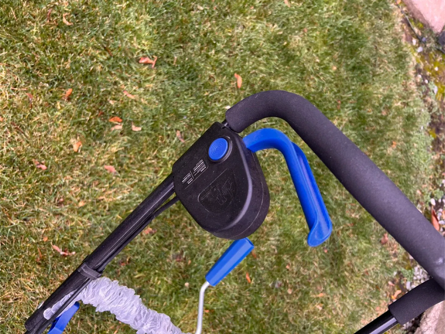 Snow Joe 24V-X2-SB18 Cordless Snow Blower image indicator(4)