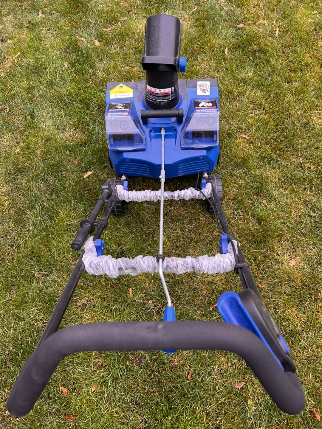 Snow Joe 24V-X2-SB18 Cordless Snow Blower image indicator(5)