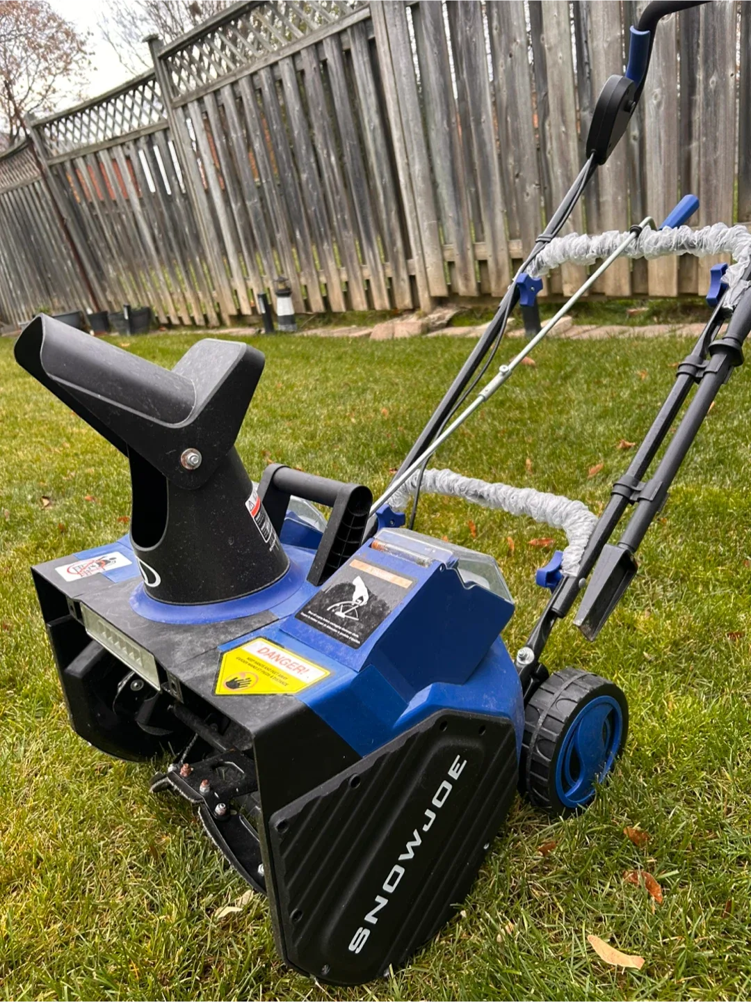 Snow Joe 24V-X2-SB18 Cordless Snow Blower image indicator(7)