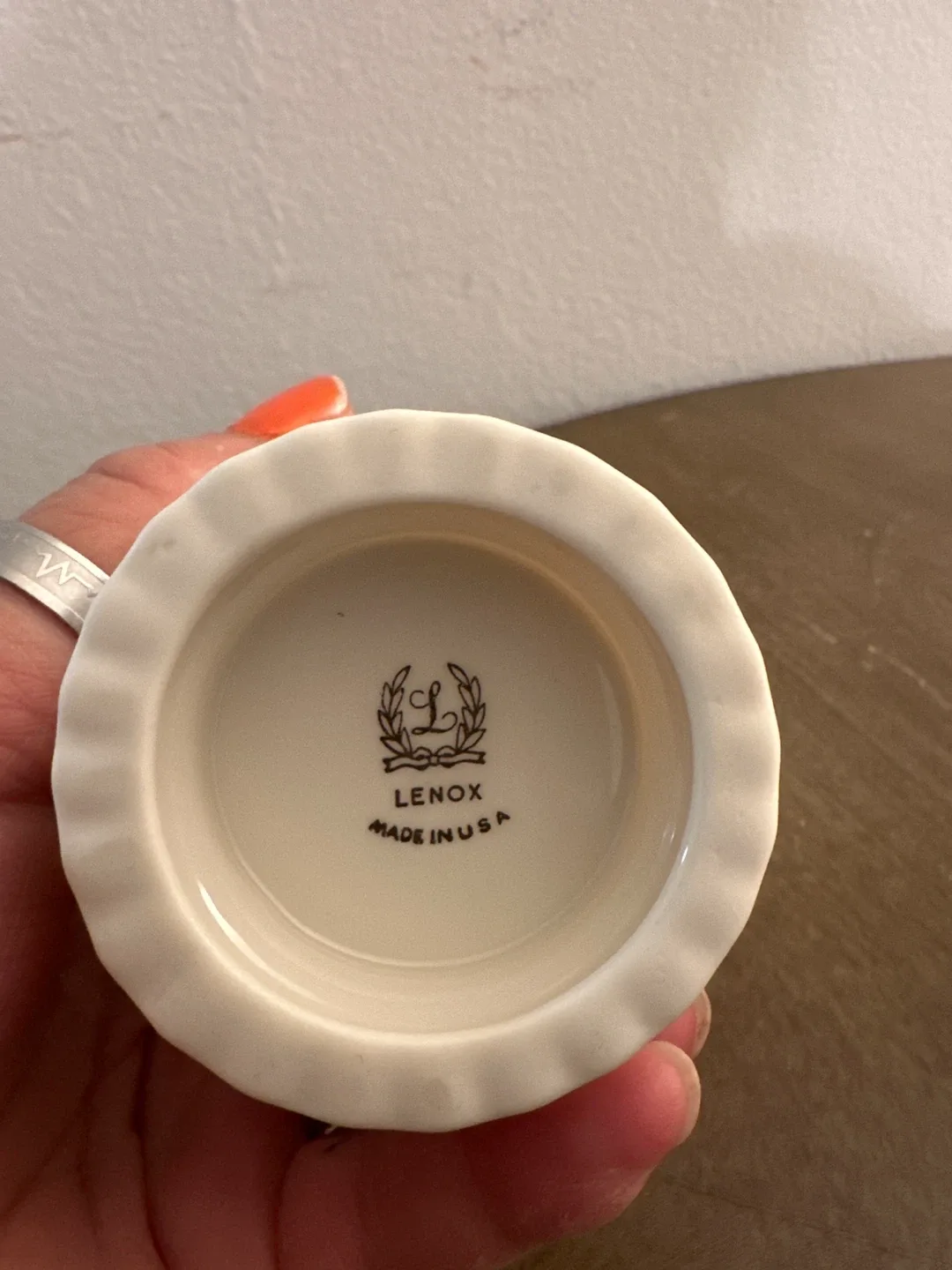 Lenox Made in USA Cream & Gold Accent Vase image indicator(3)