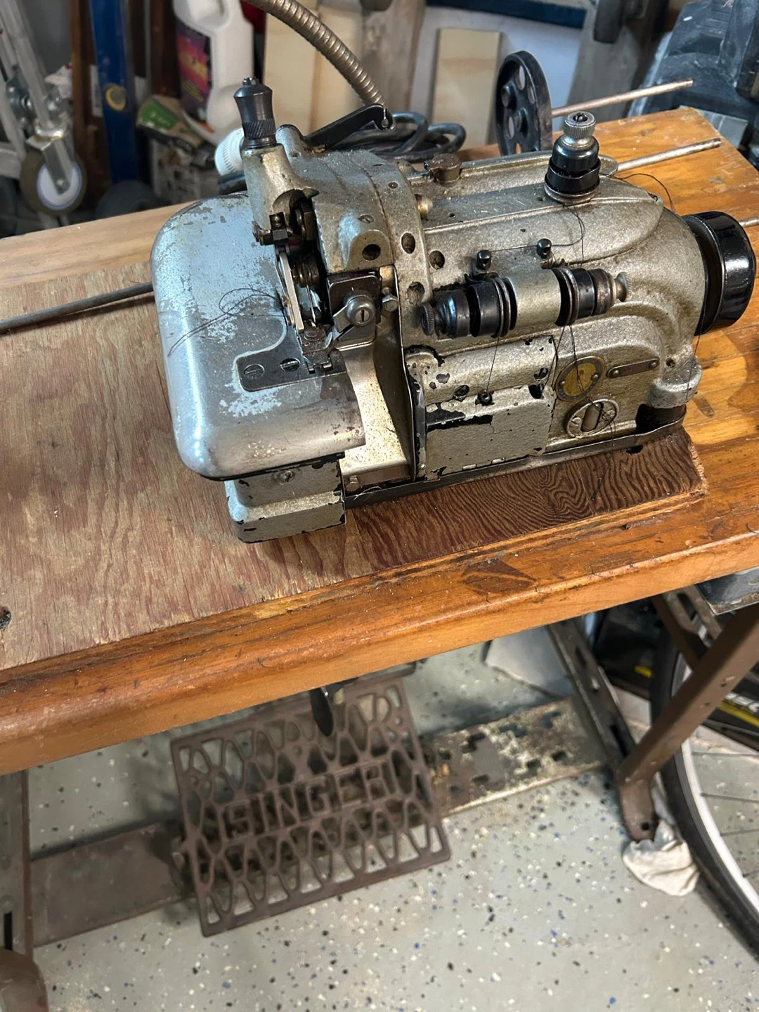 Industrial Sewing Machine