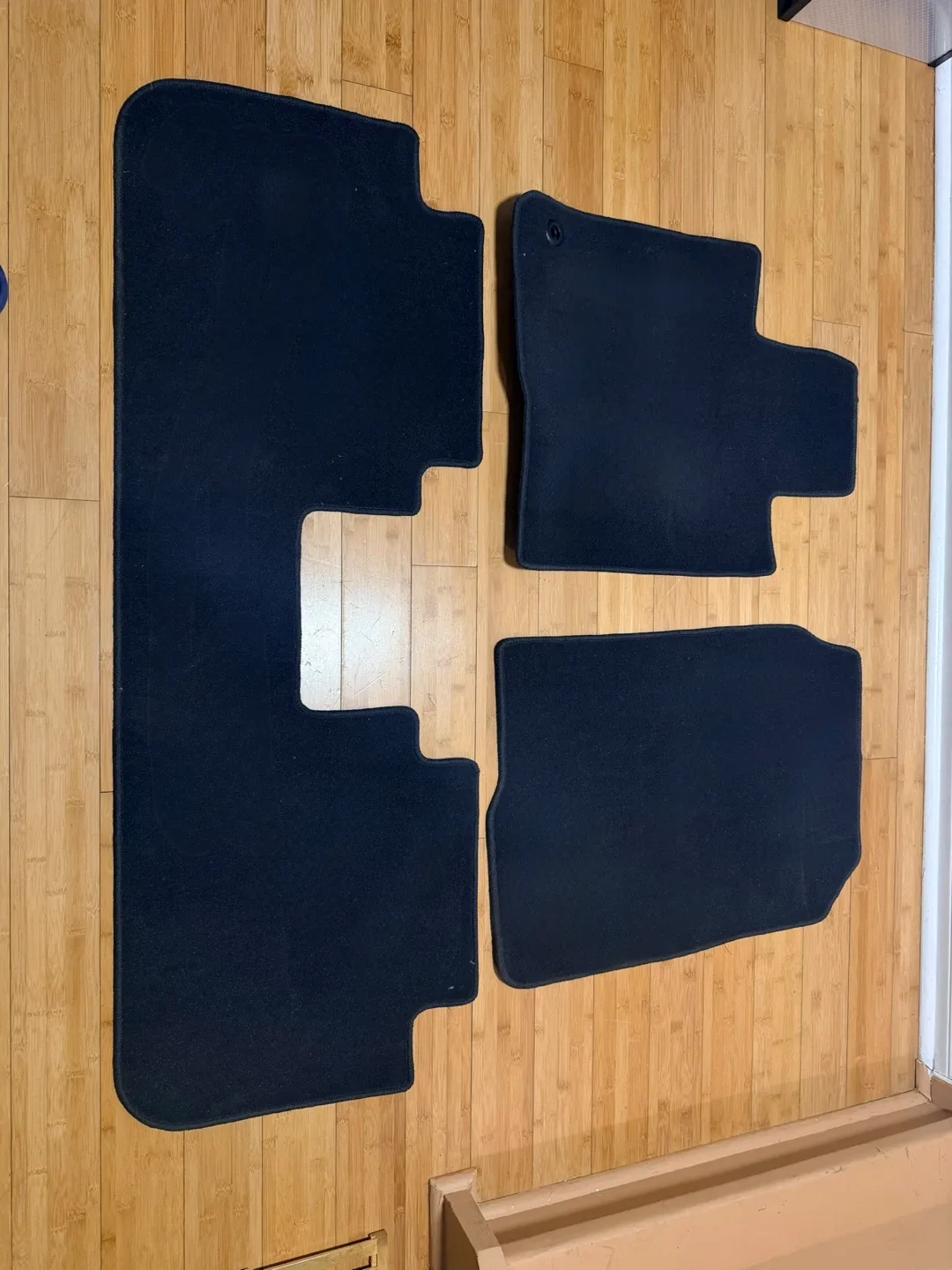 Honda HR-V Black Floor Mats - Like New