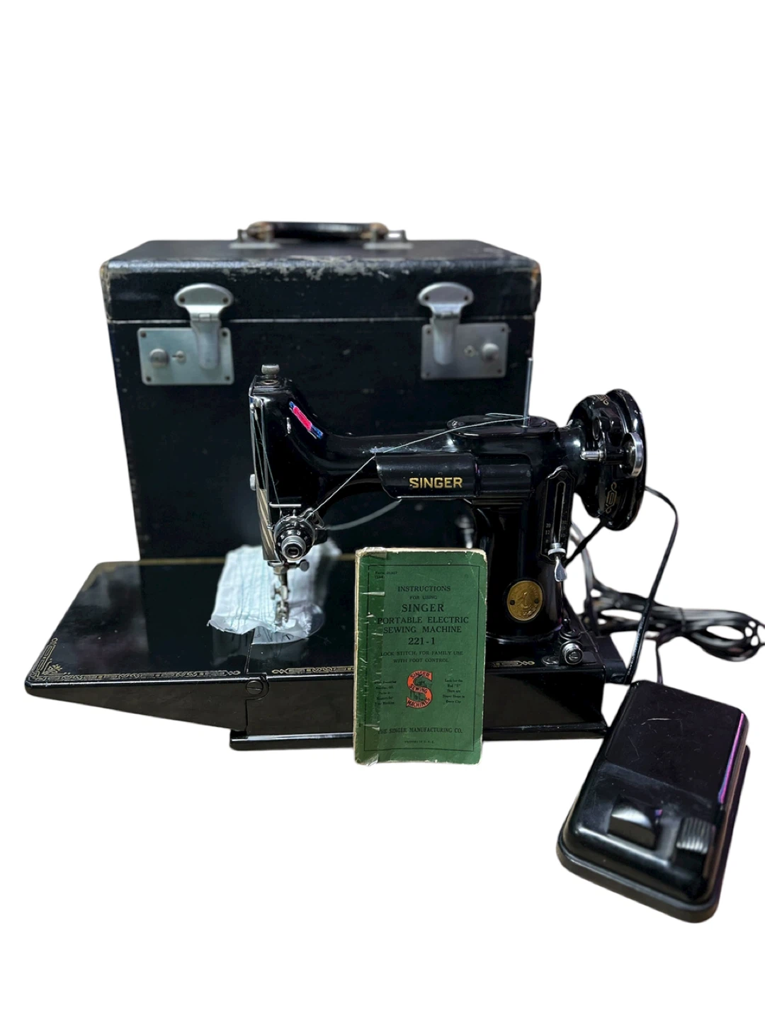 Singer Sewing Machine 221-1 Portable Sewing Machine w/ Case