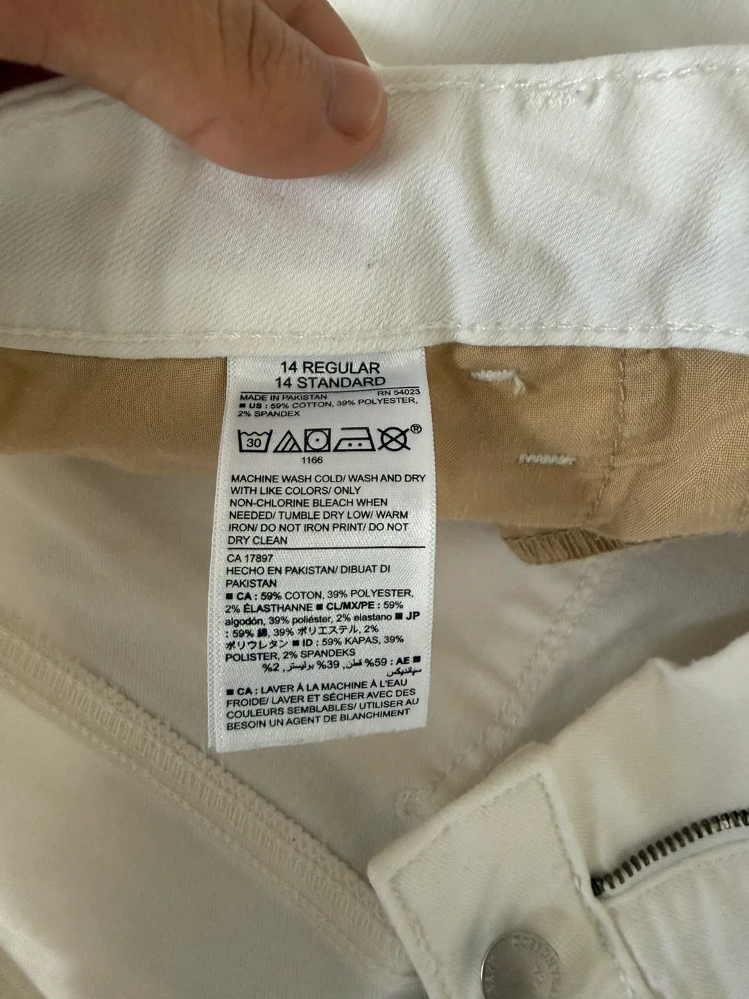 Discovery Expedition White Puffer Jacket - Size S image indicator(8)