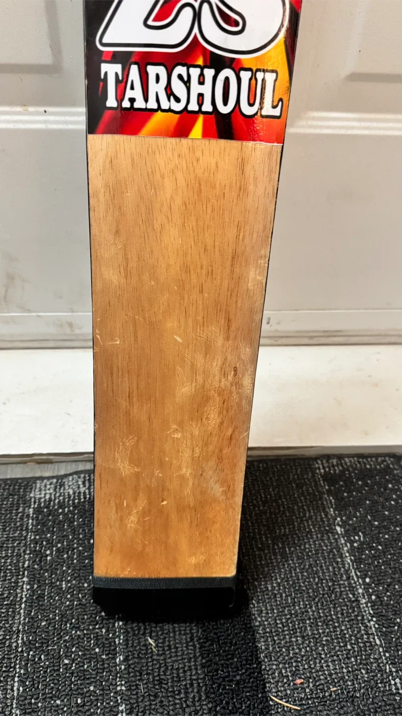 ZS Tarshoul Coconut Tape Ball Bat image indicator(3)