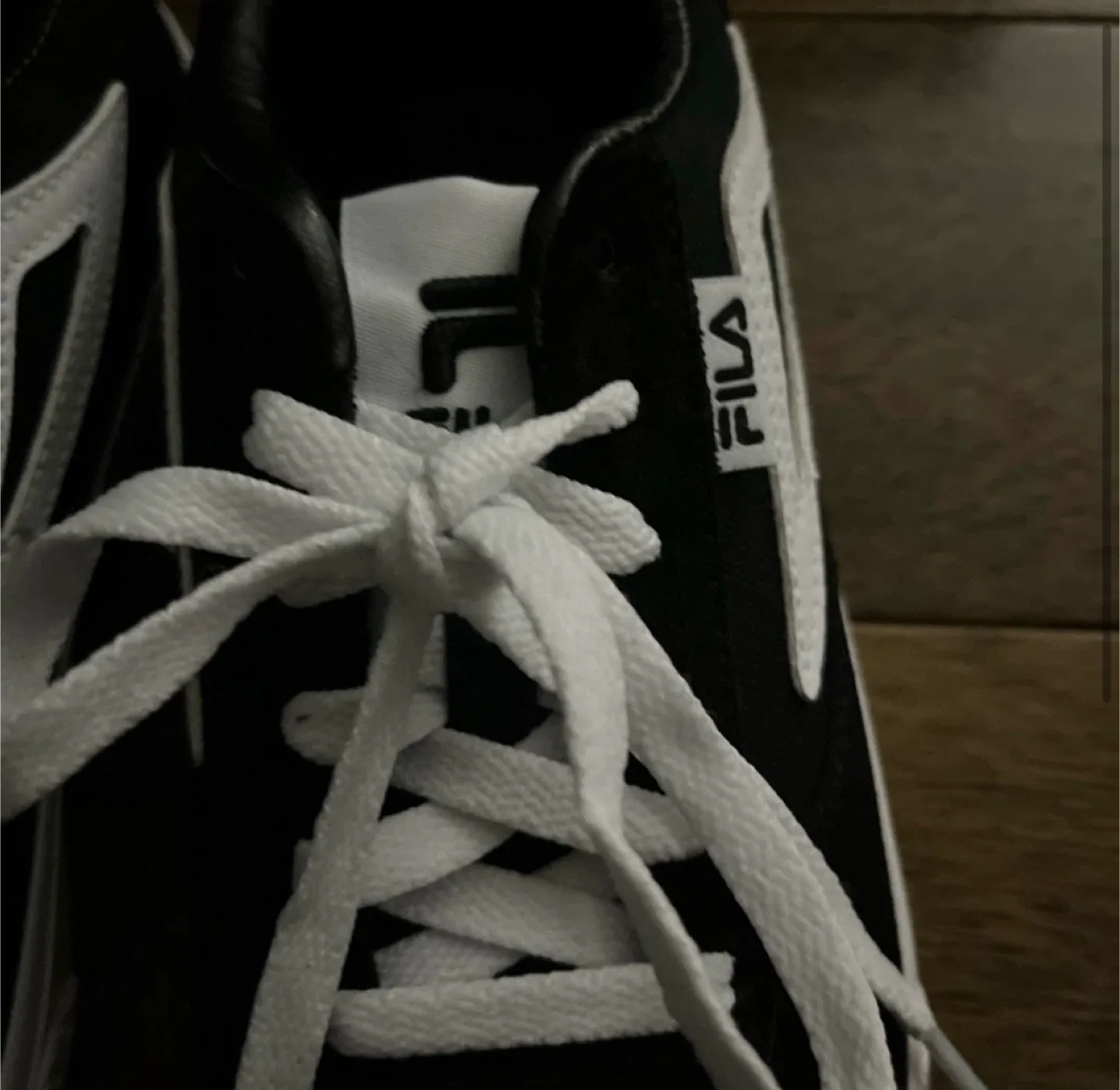 Women’s Fila Black Sneakers size 8 image indicator(2)