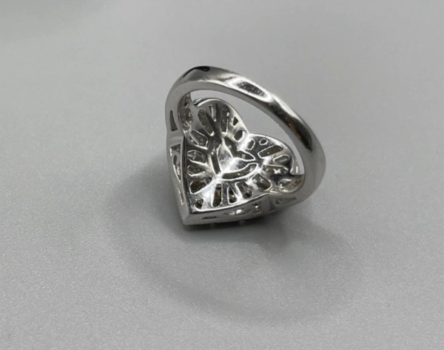 Heart-Shaped Sterling Silver Ring - photo 3