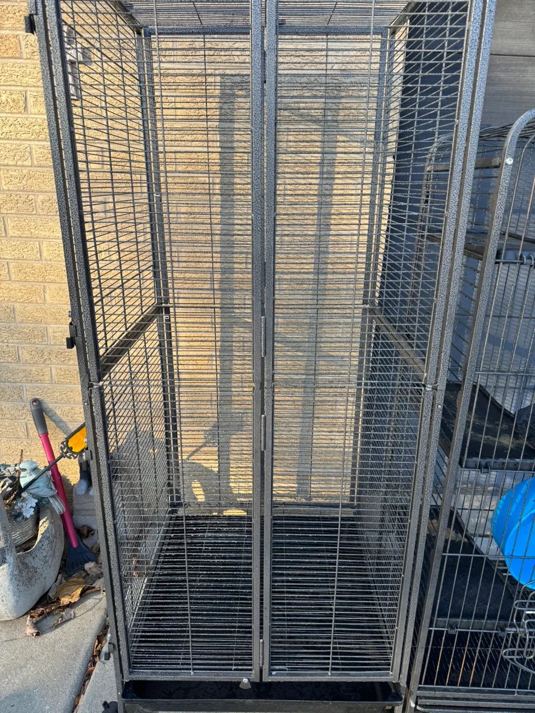 Black Metal Ferret/Cat Cage image indicator(4)