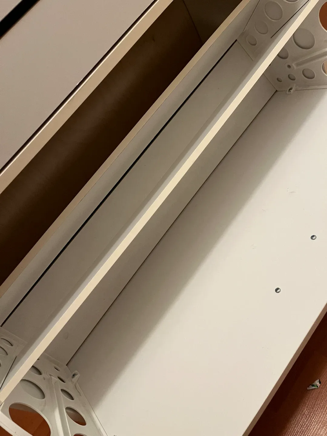 White Shoe Storage Cabinet image indicator(3)