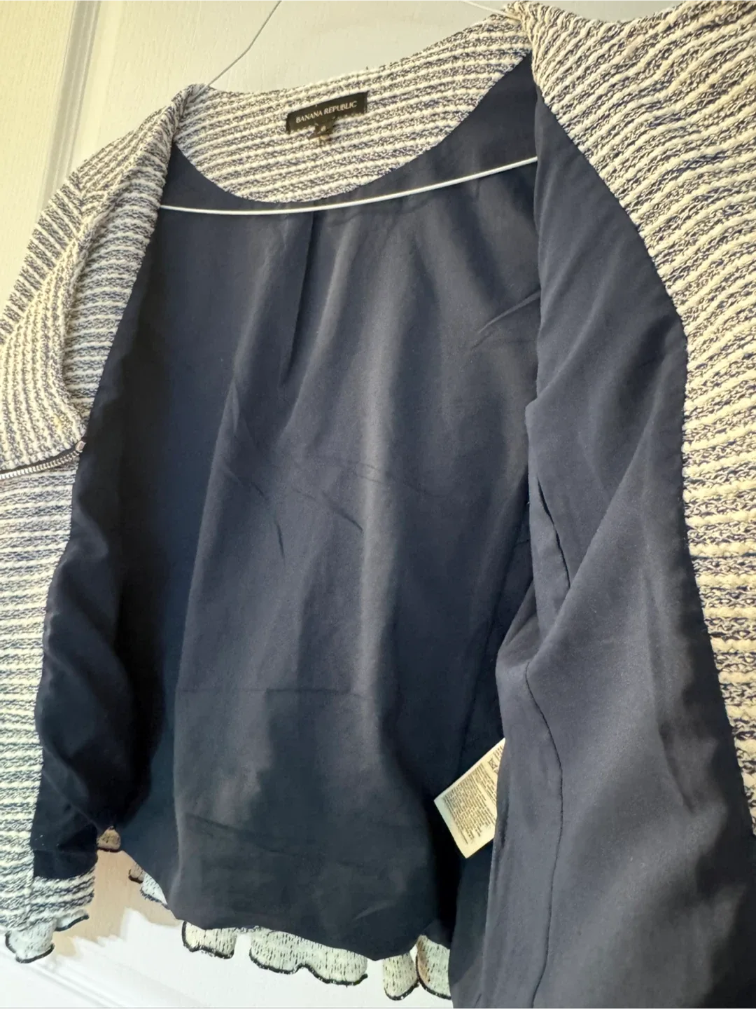 Banana Republic Striped Tweed Jacket - Size 6 image indicator(3)