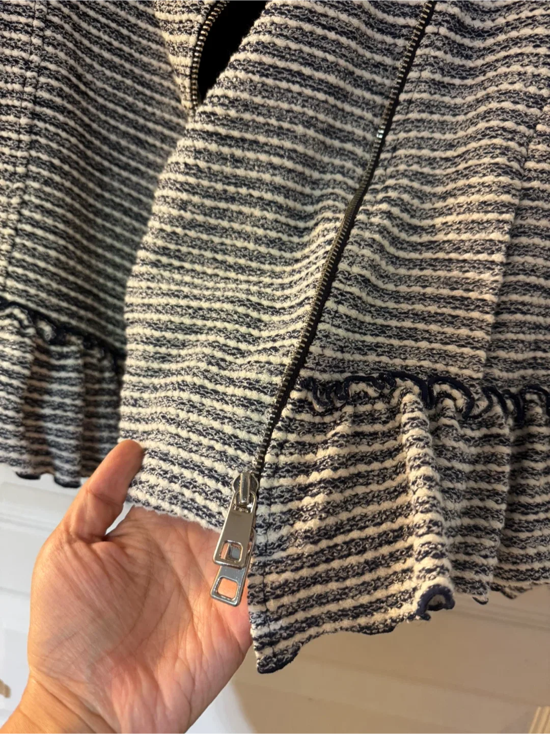 Banana Republic Striped Tweed Jacket - Size 6 image indicator(2)