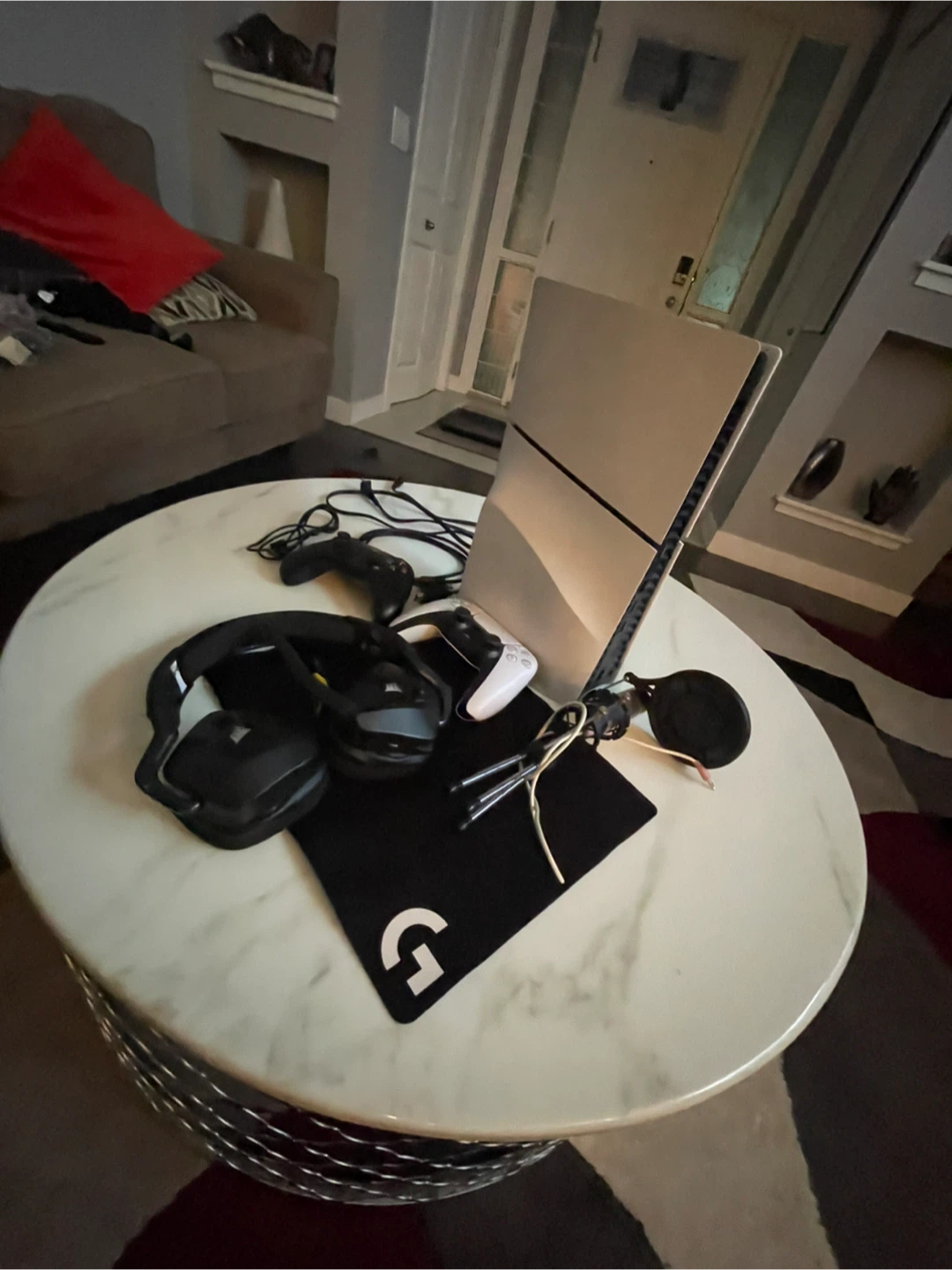 PlayStation 5 (PS5) & Accessories - photo 2