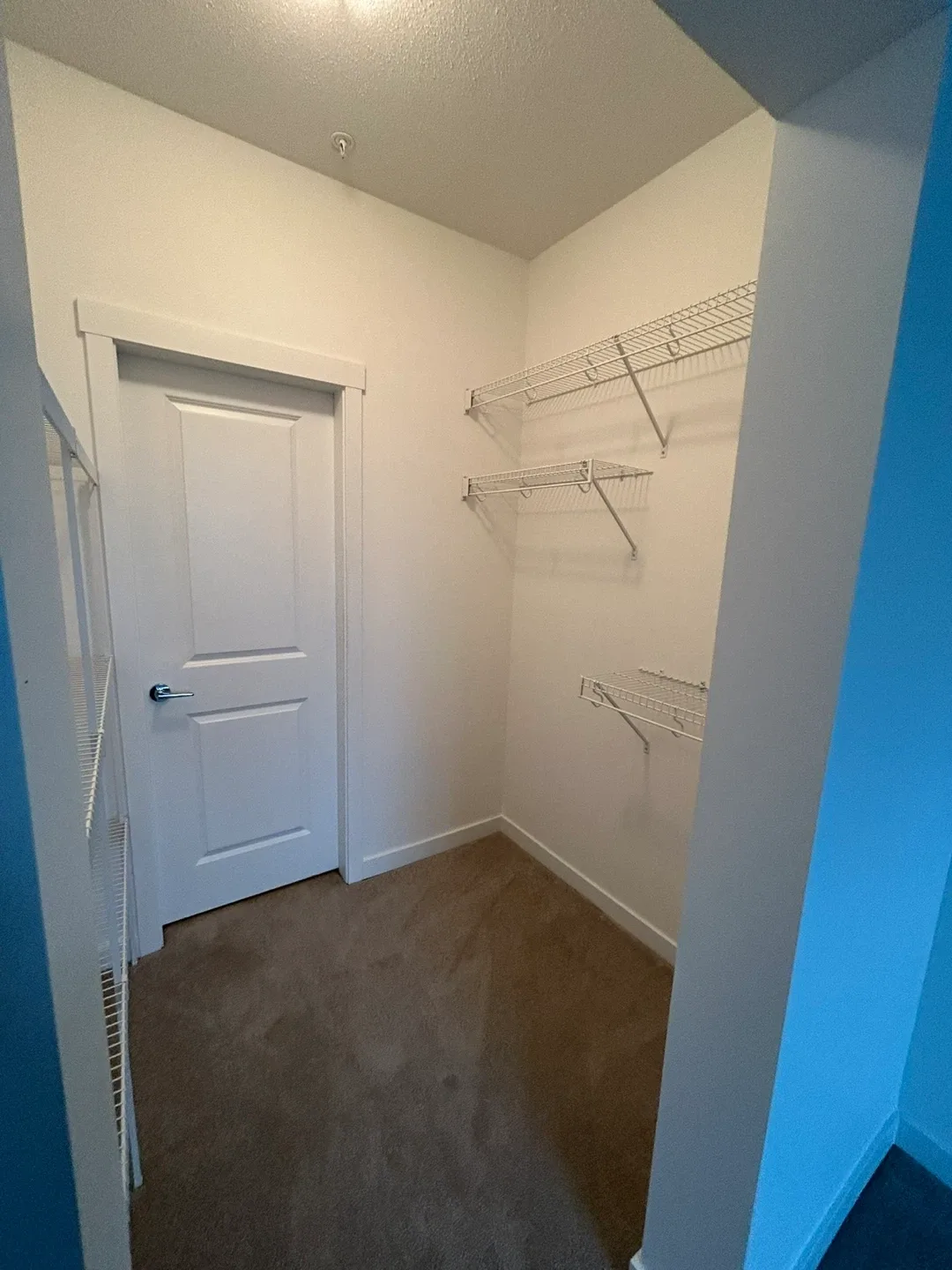 1 Bedroom plus Den Fourth Floor Fleetwood Apartment image indicator(4)