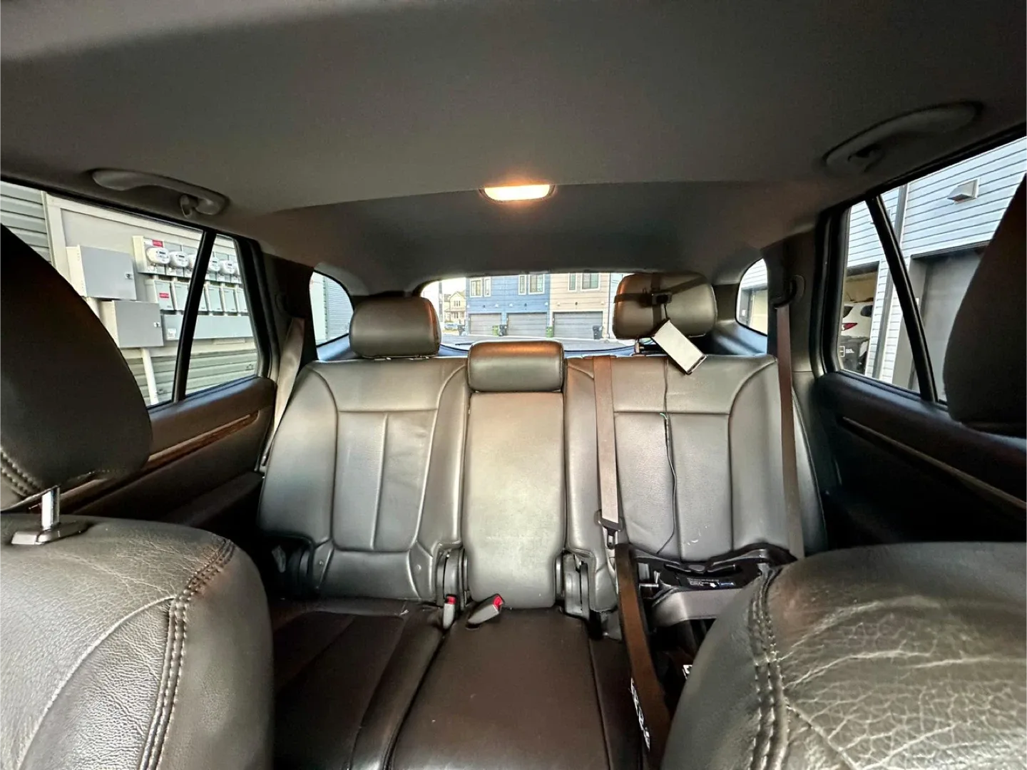 Hyundai Santa Fe SUV image indicator(6)