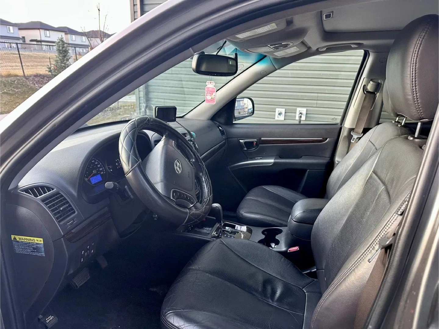 Hyundai Santa Fe SUV image indicator(2)