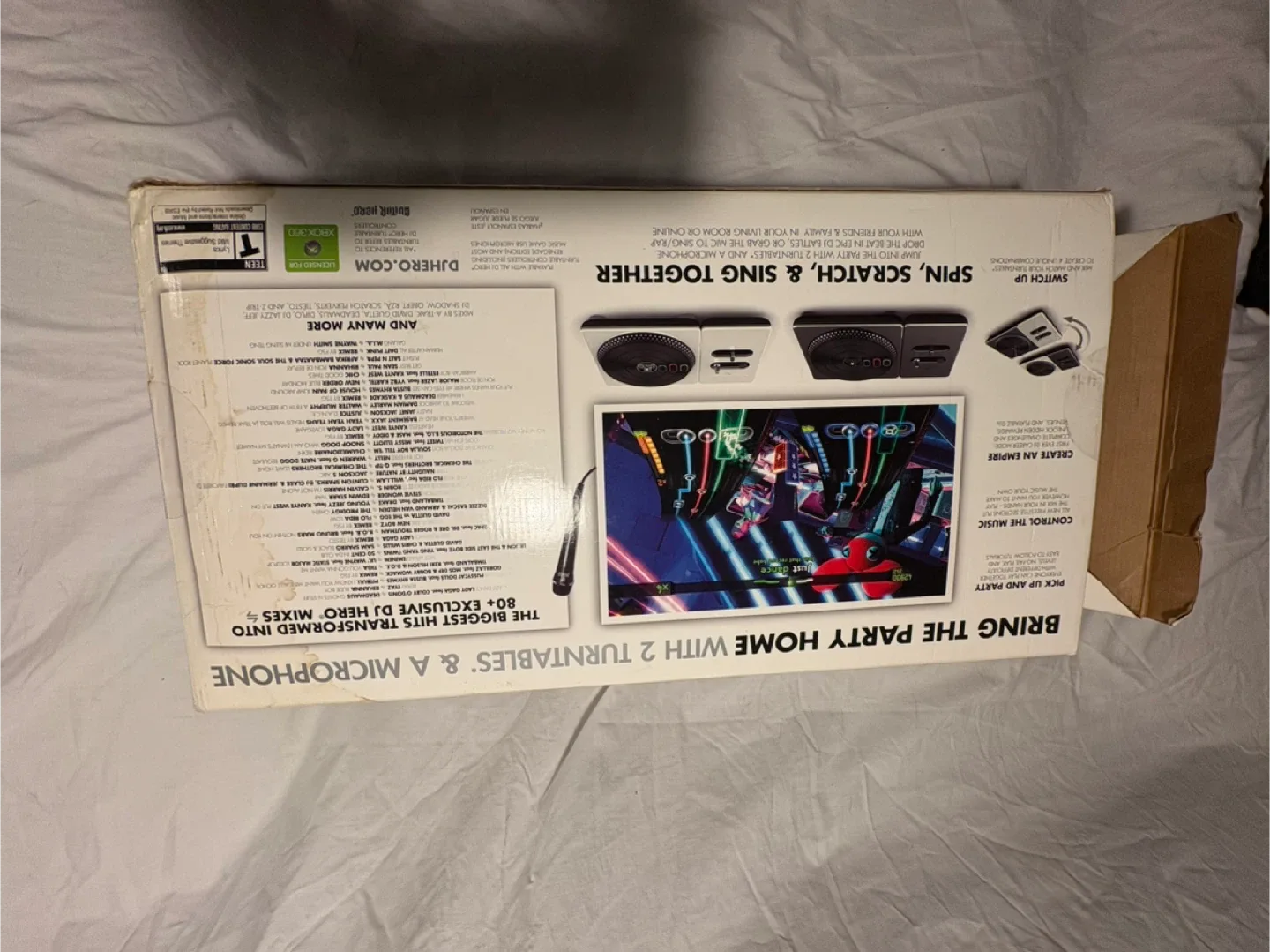 Brand New | DJ Hero 2 for Xbox 360 with Turntables & Mic image indicator(3)