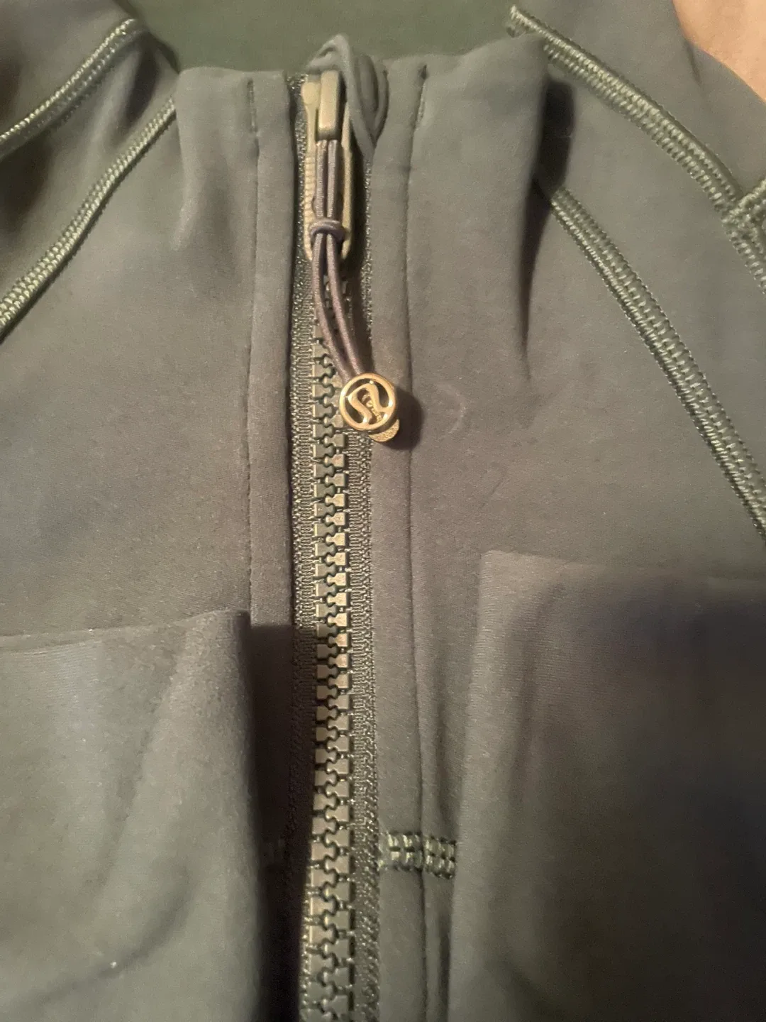 Lululemon Define Cropped Jacket *Nulu Size 4 image indicator(4)