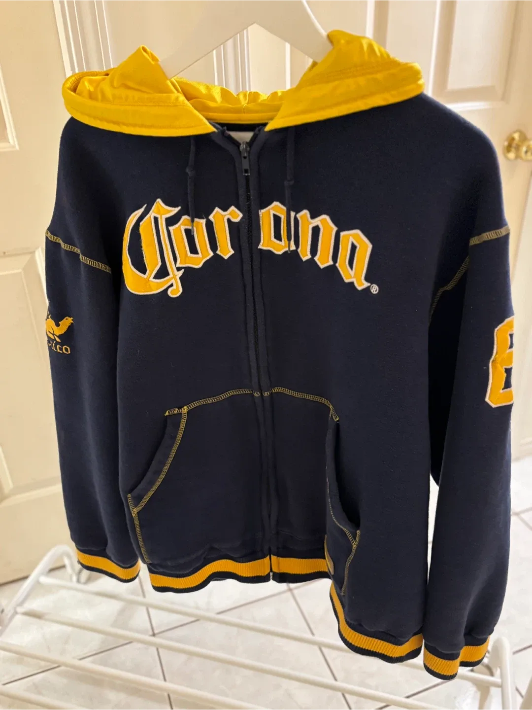 🟦 🧡 Men’s Corona Zip Zip-Up Hoodie - Size XL  🧡🟦 image indicator(3)