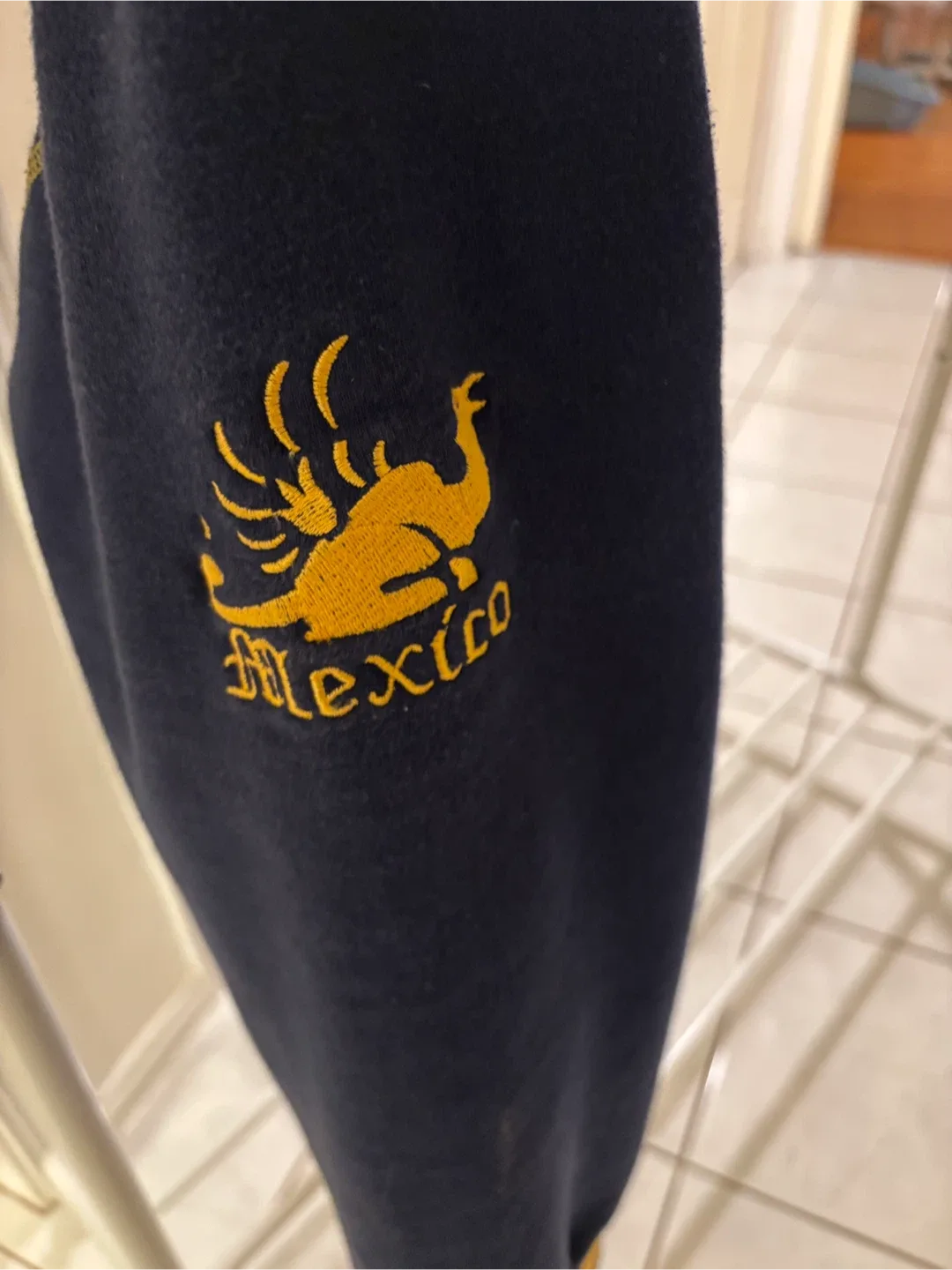 🟦 🧡 Men’s Corona Zip Zip-Up Hoodie - Size XL  🧡🟦 image indicator(8)