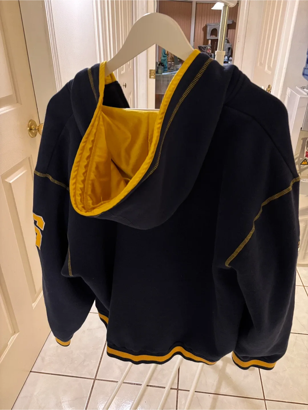 🟦 🧡 Men’s Corona Zip Zip-Up Hoodie - Size XL  🧡🟦 image indicator(9)