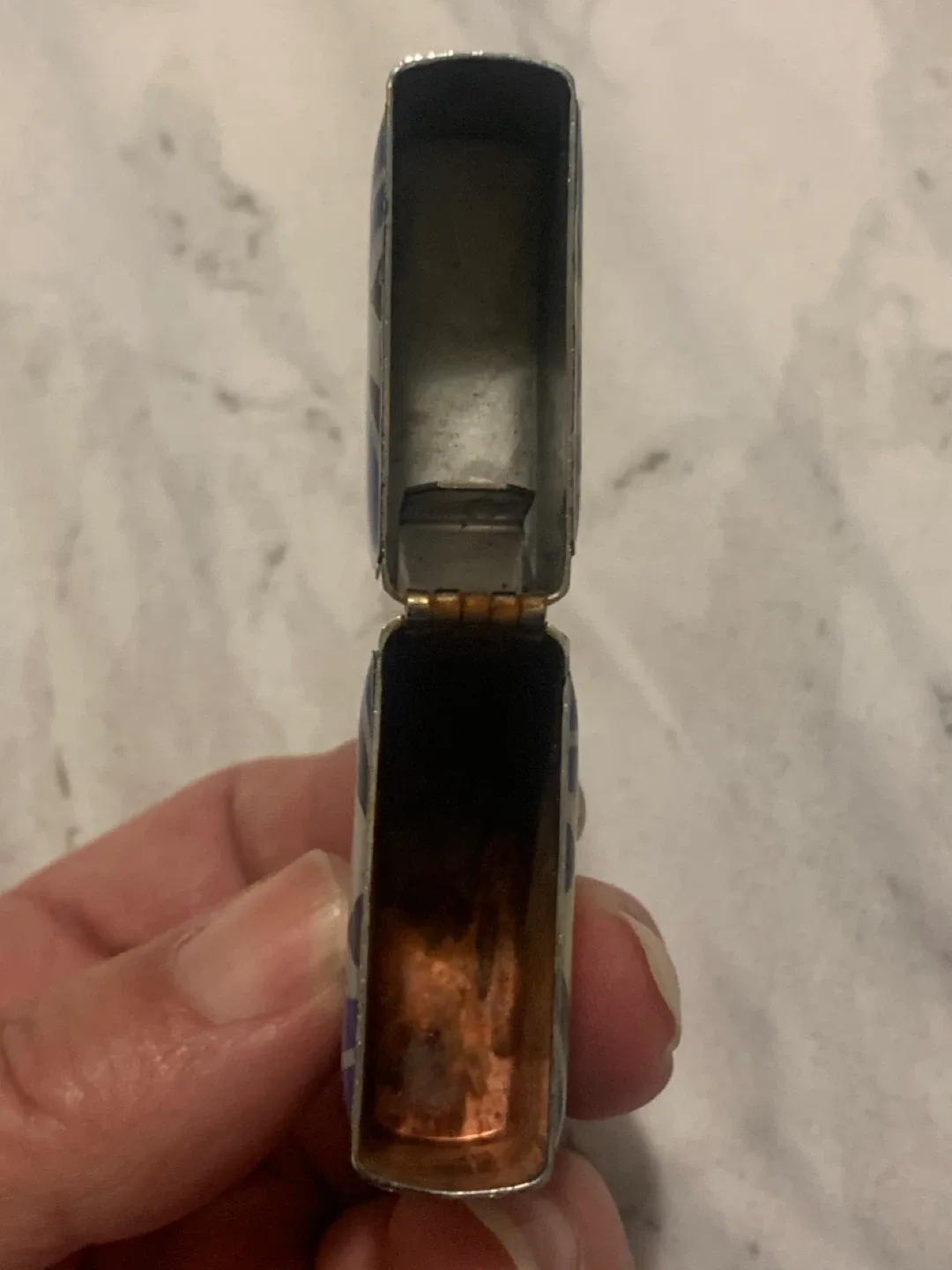 du Maurier Cigarette Lighter image indicator(3)