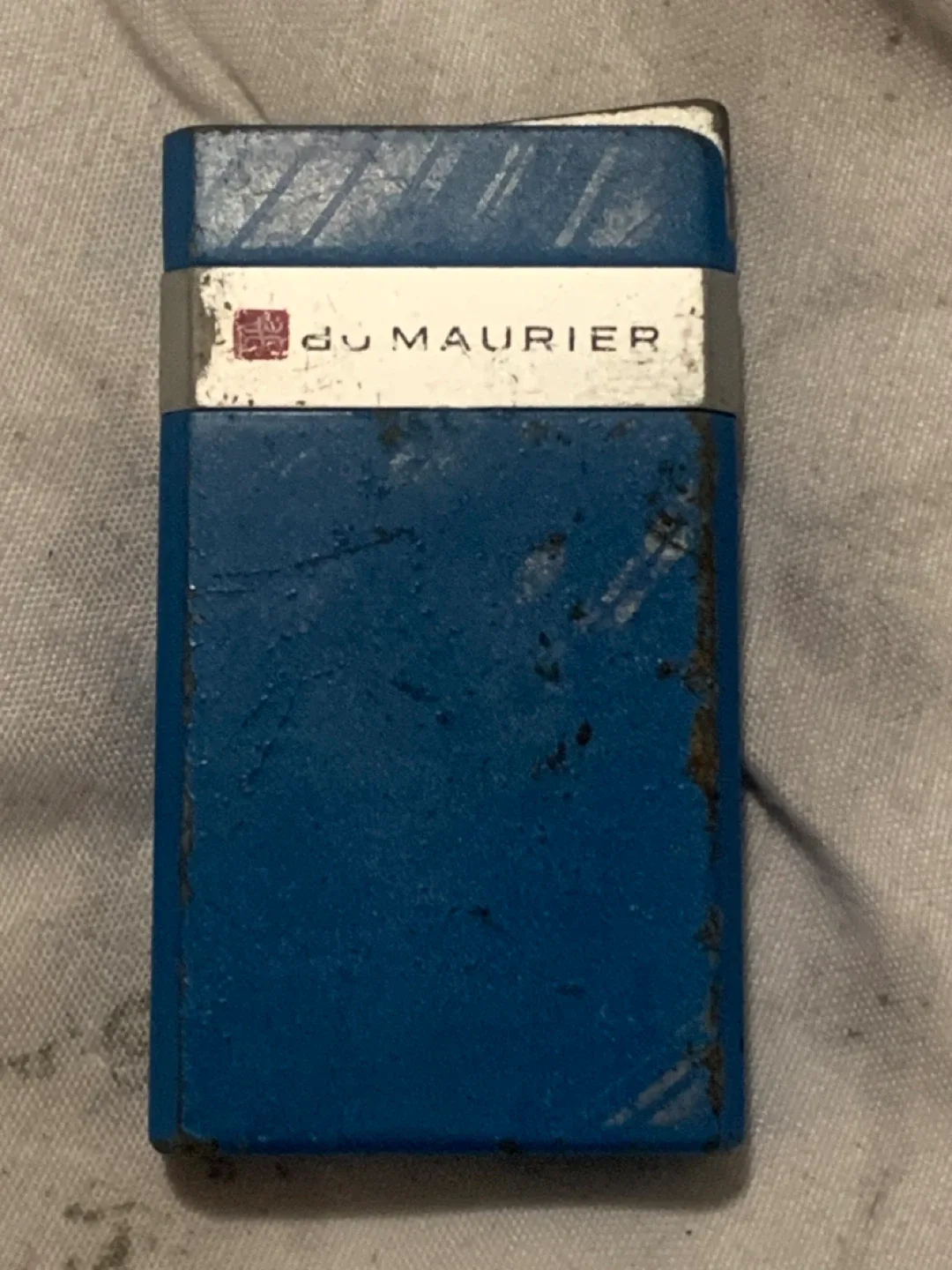 du Maurier Cigarette Lighter