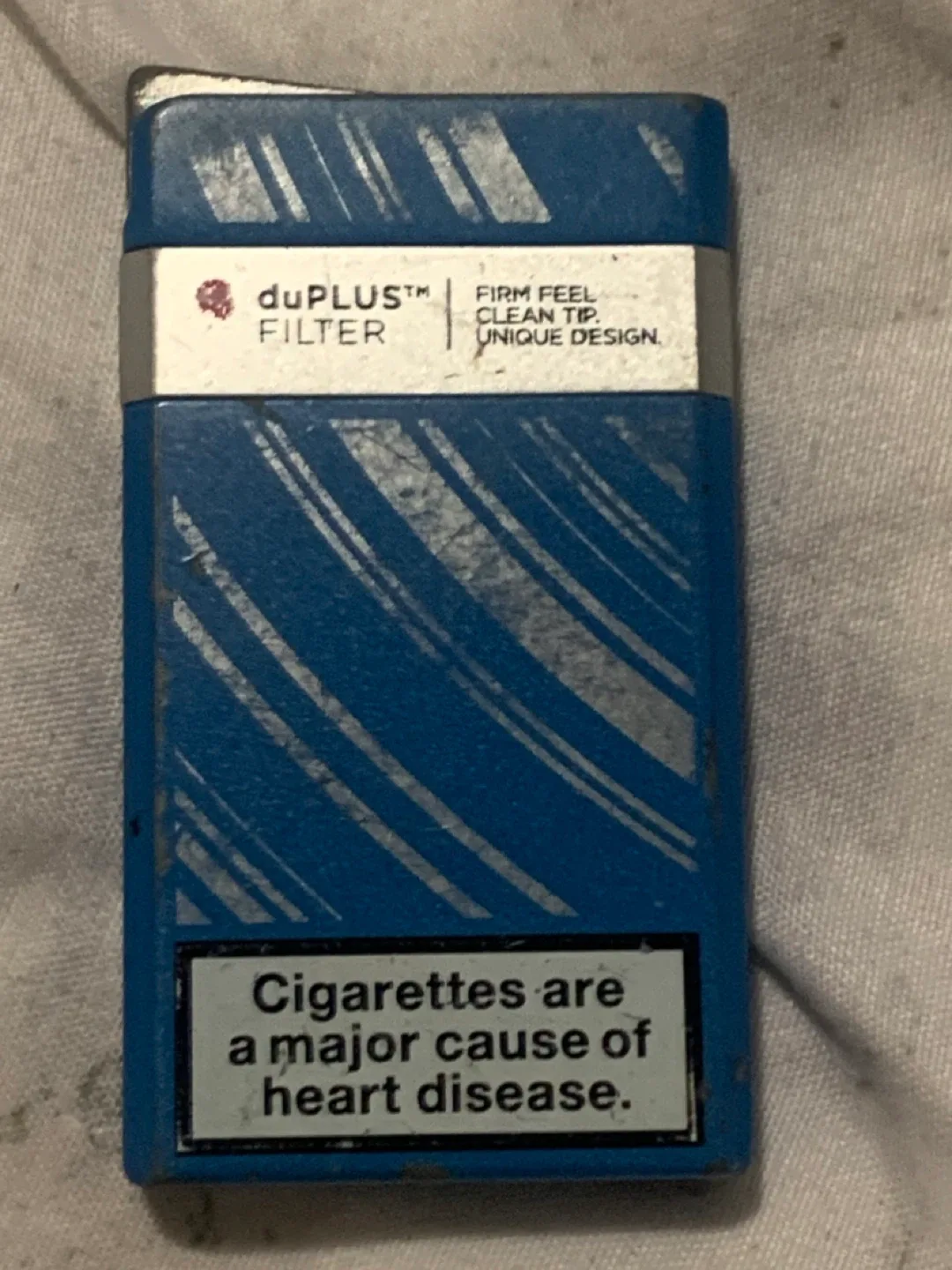 du Maurier Cigarette Lighter image indicator(2)