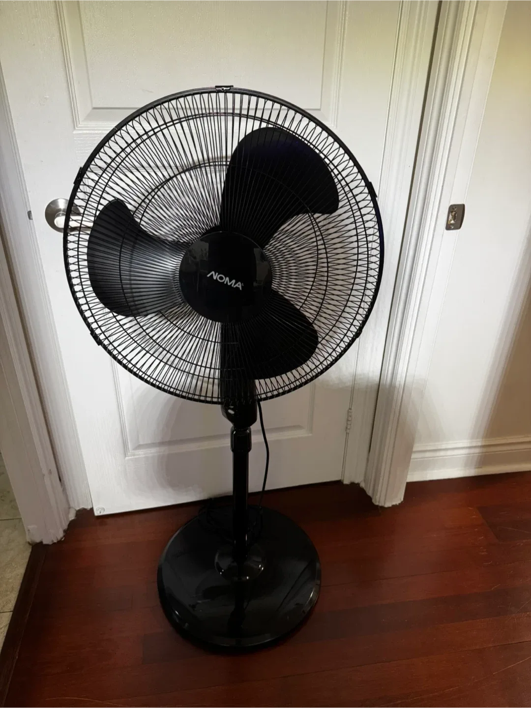 Noma Oscillating Stand Fan - Black