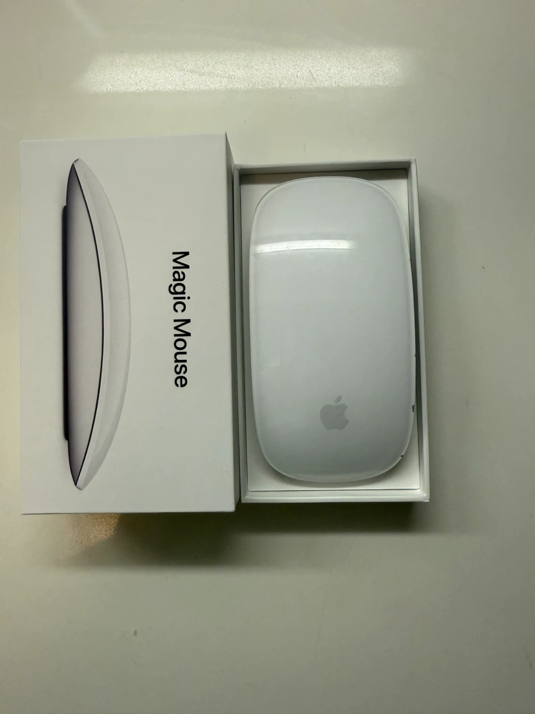 Apple Magic Mouse - Like New! - photo 2