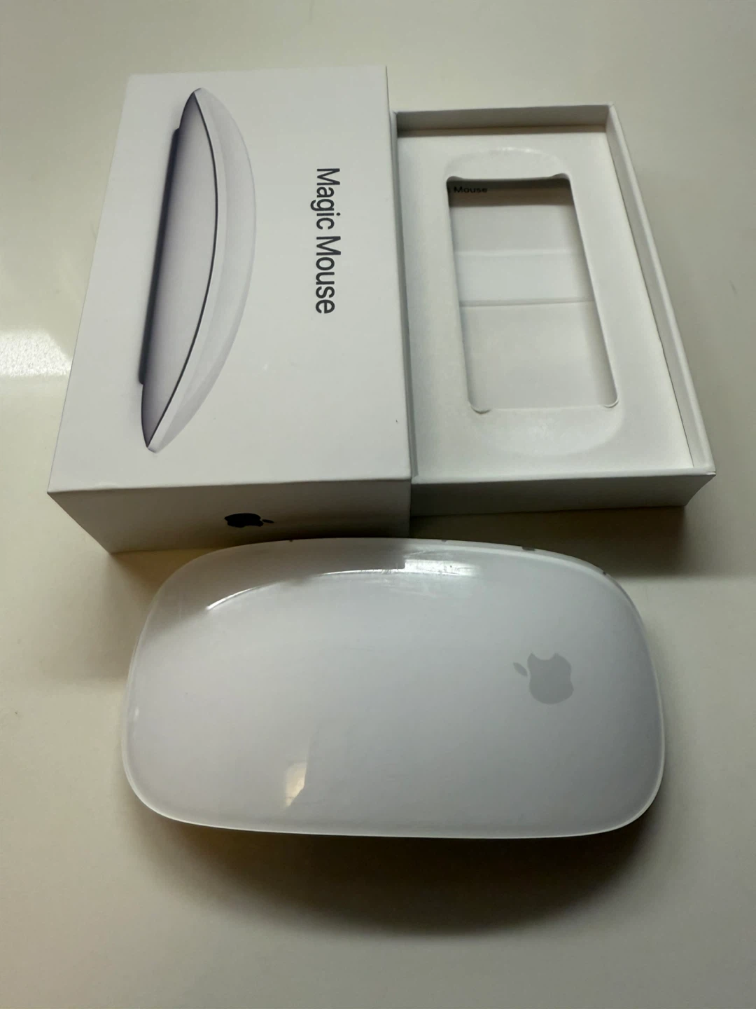Apple Magic Mouse - Like New!