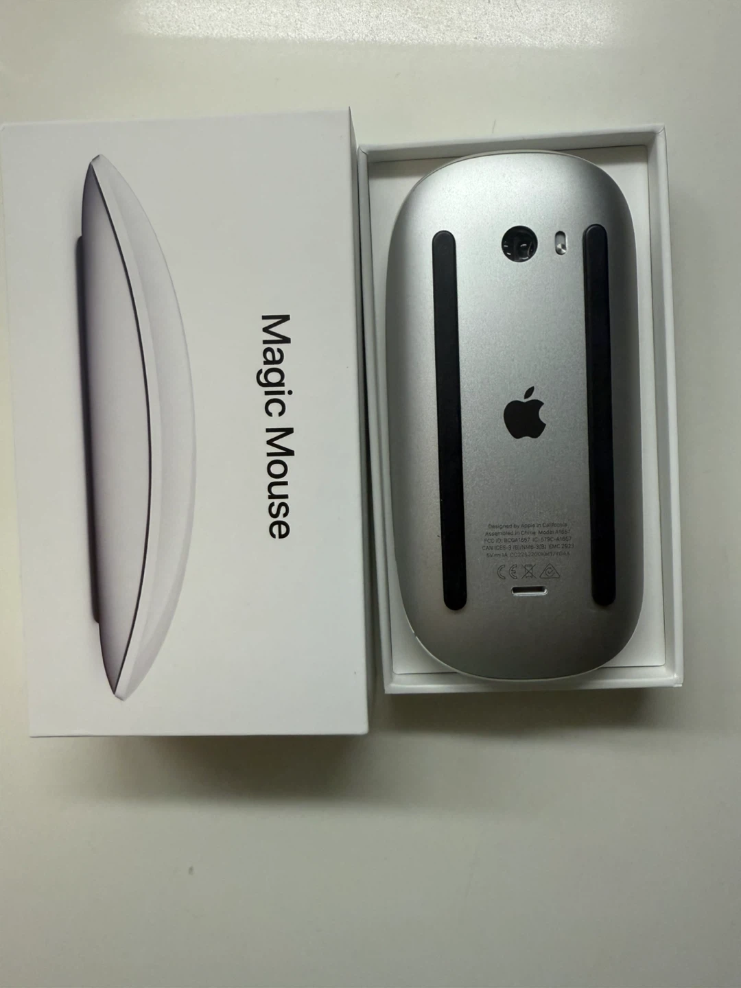 Apple Magic Mouse - Like New! - photo 3