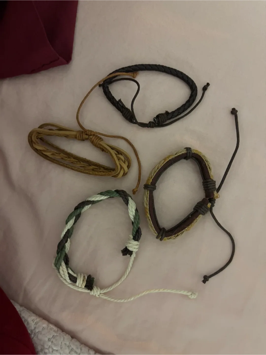 Bracelets image indicator(2)